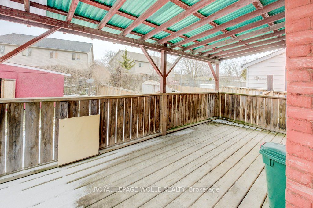 282 Douro Street Property Photo 31