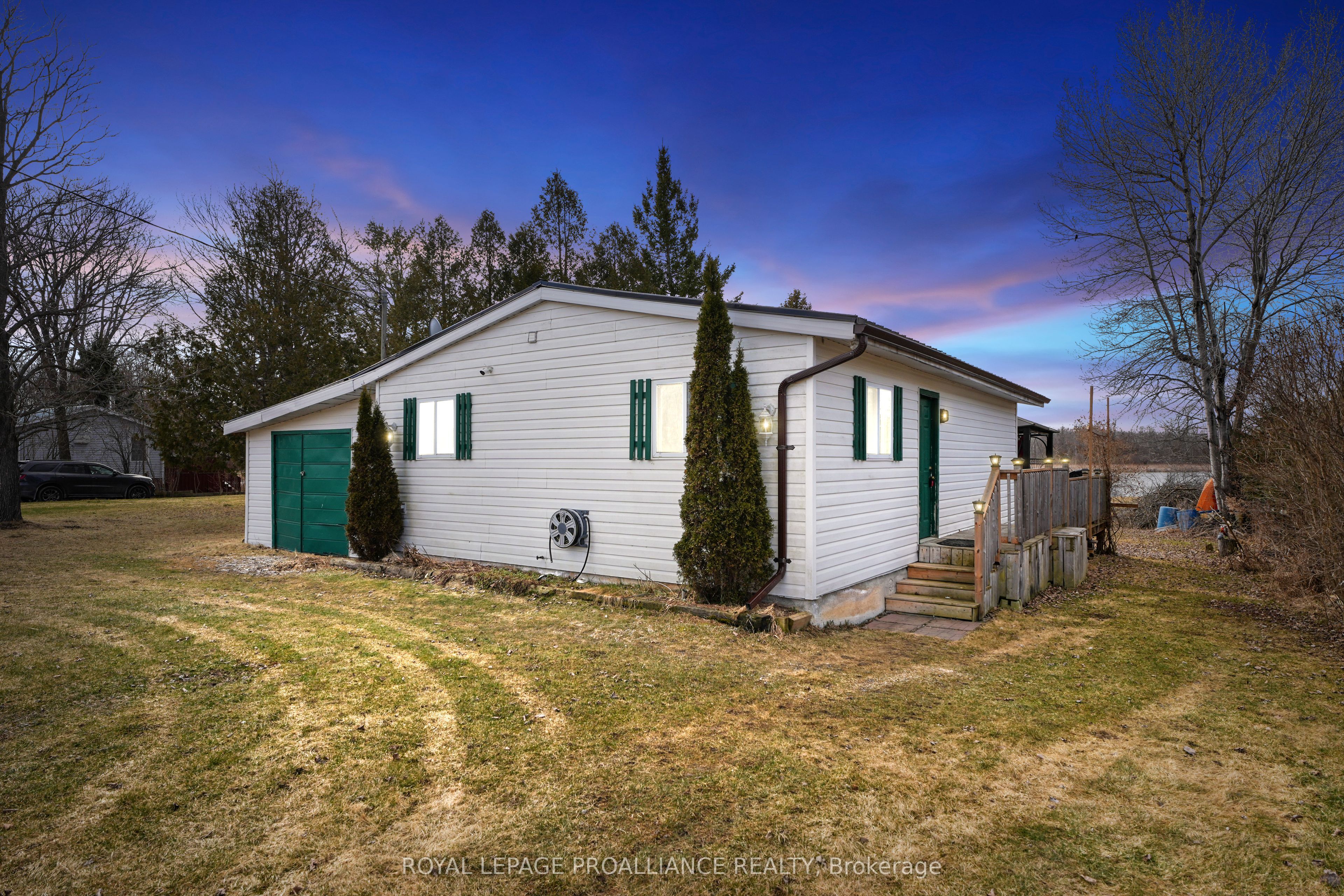 1819 2nd Line Property Photo