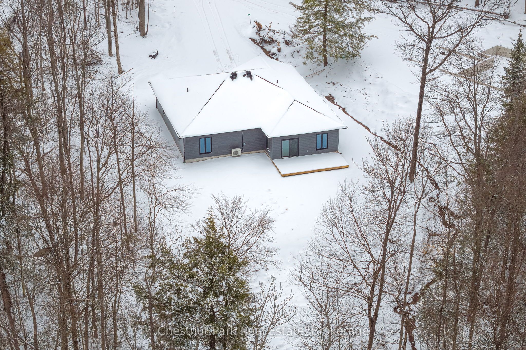 24 Aspen Lane Property Photo 5
