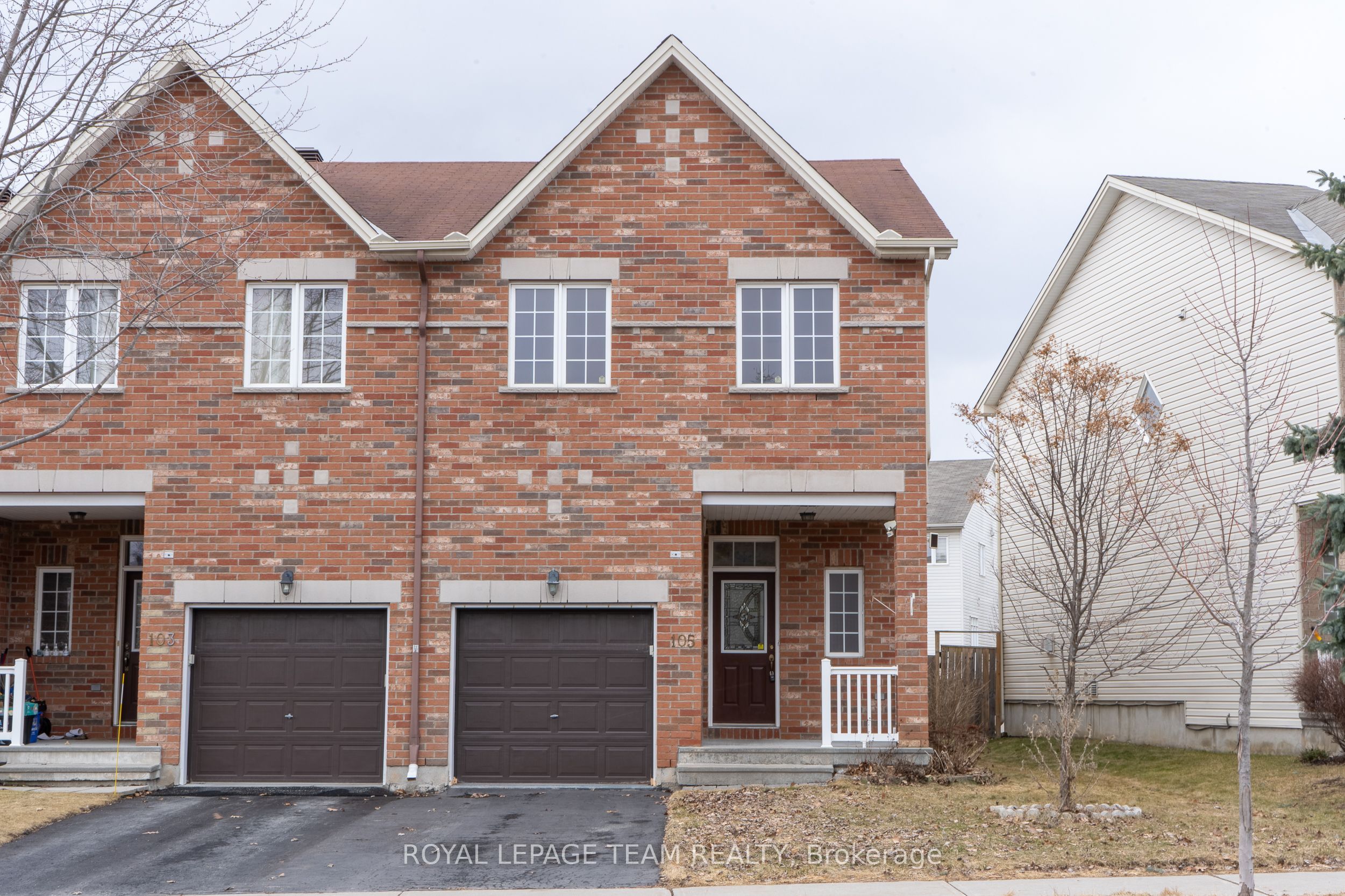 105 Bridgestone Dr Property Photo 1