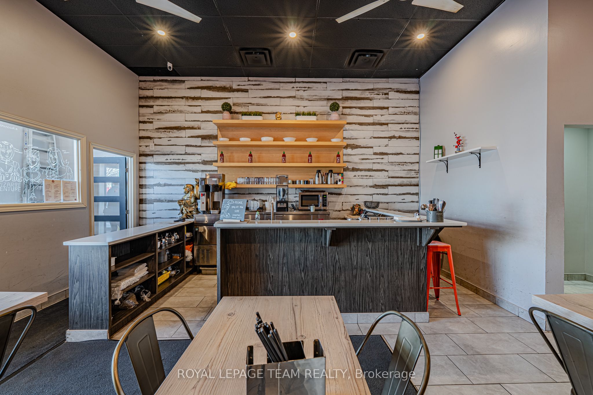 #3 - 1691 Merivale Road Property Photo 10