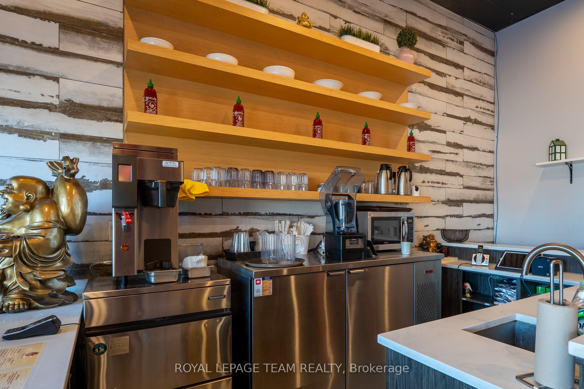 #3 - 1691 Merivale Road Property Photo 11