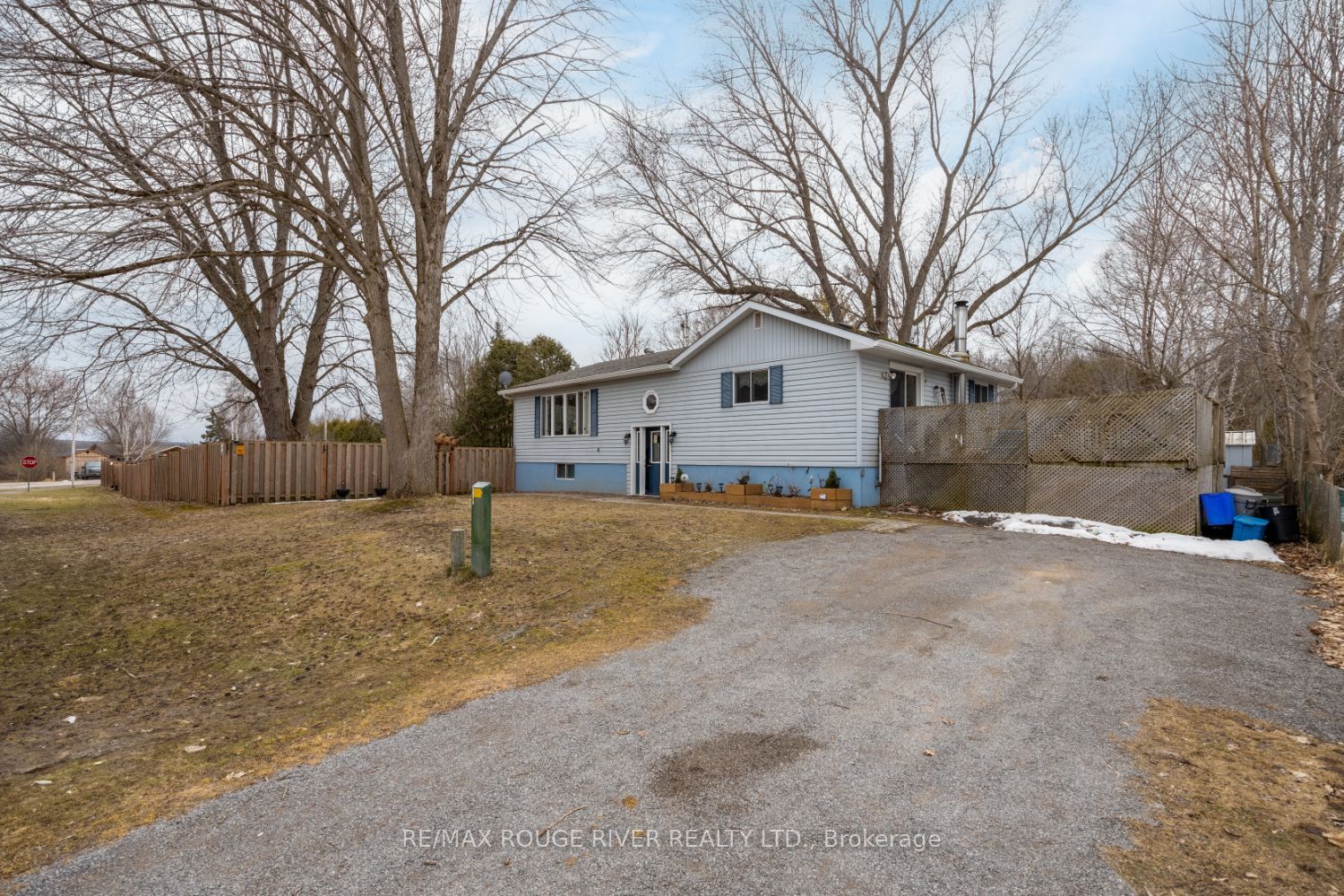 7 Woods Avenue Property Photo