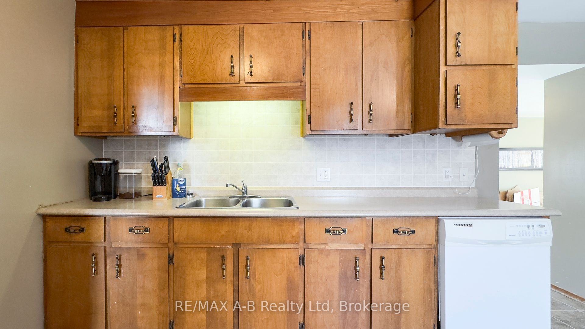 130 Quebec Street Property Photo 8
