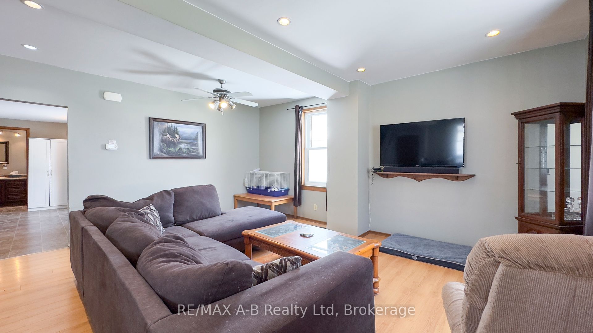 130 Quebec Street Property Photo 15