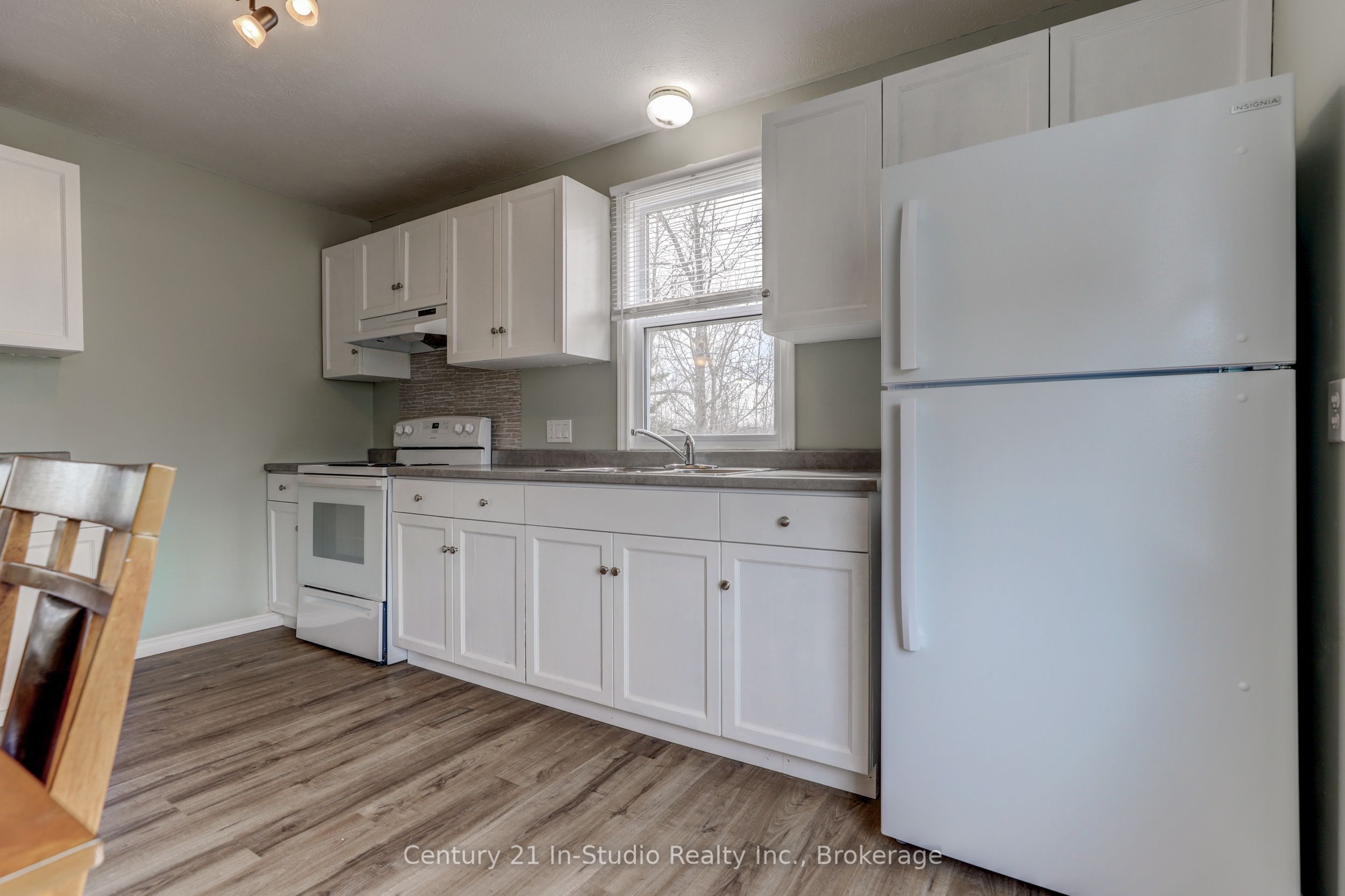 808 Main Street Property Photo 17
