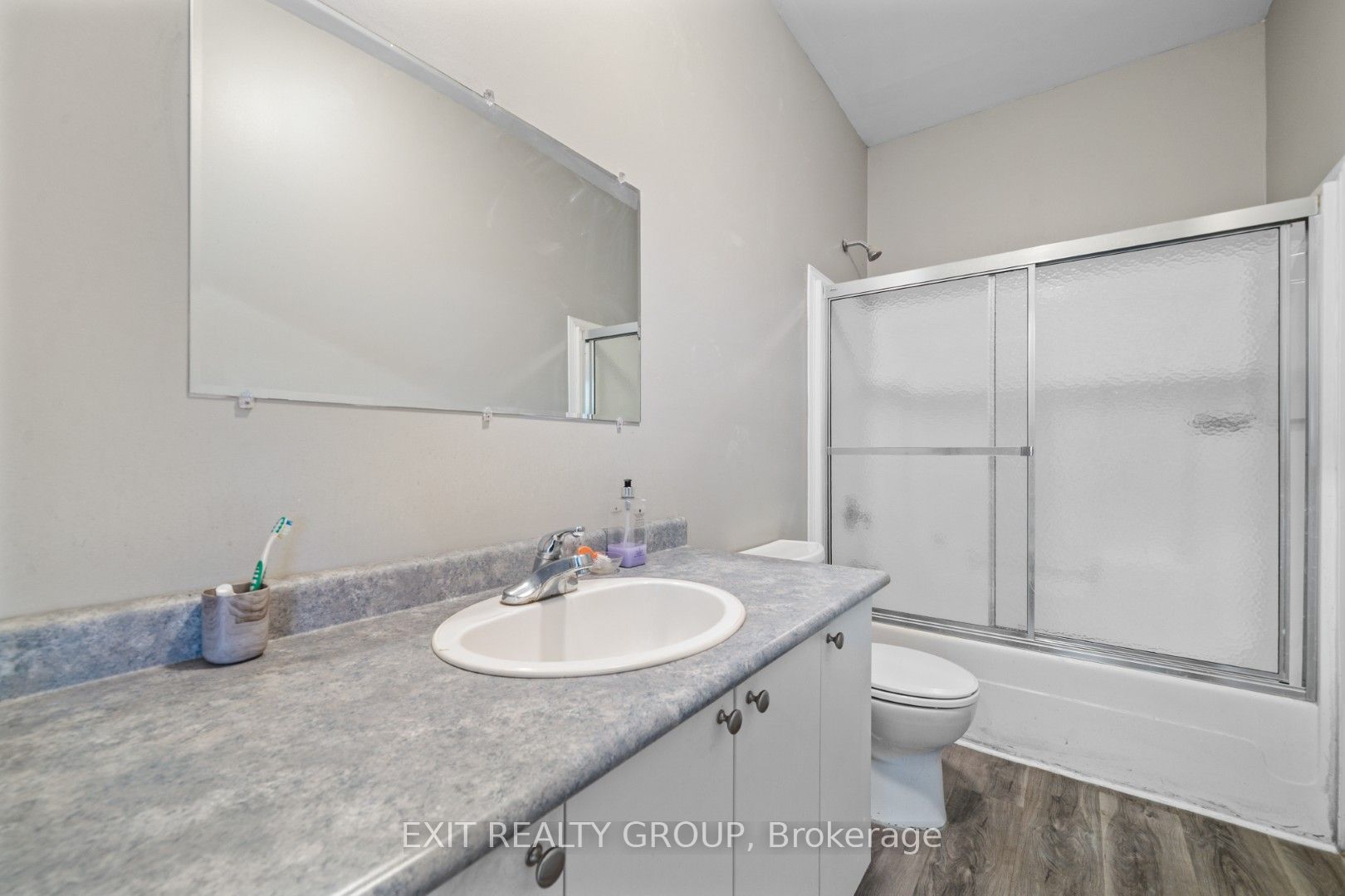 148-150 Dundas Street Property Photo 17