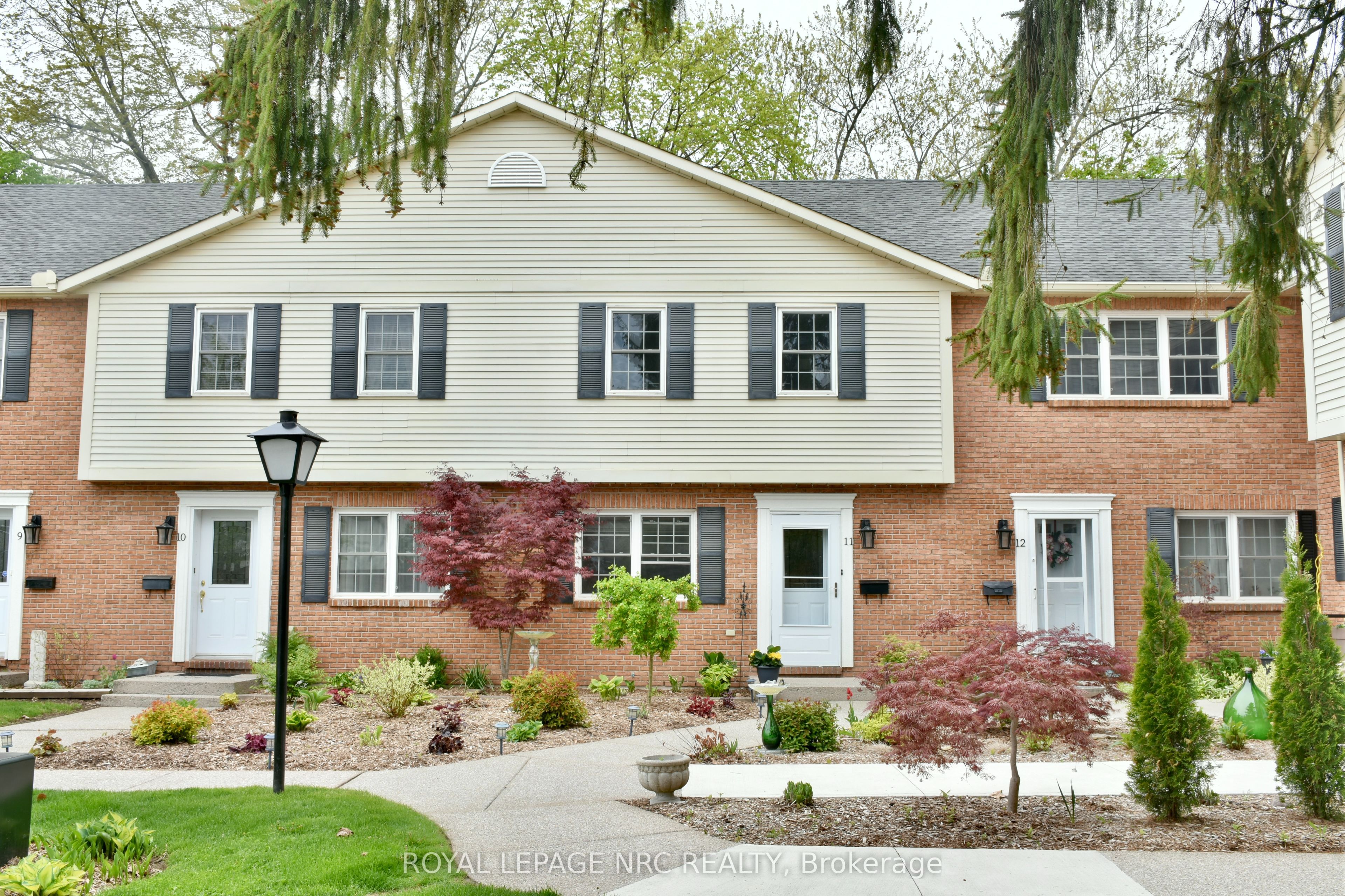 #11 - 159 Canboro Road Property Photo 1