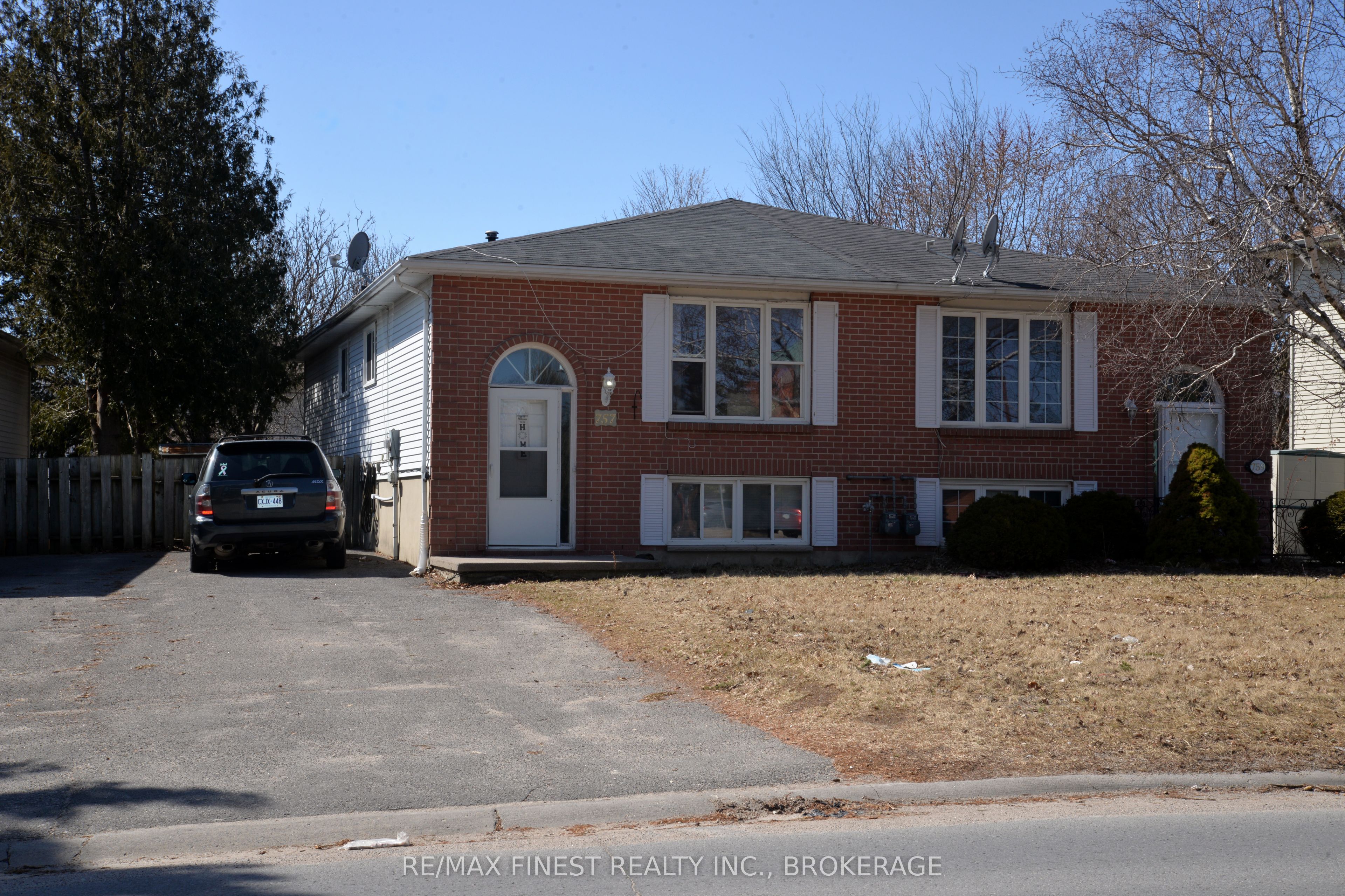 757 Ridley Drive Property Photo 2