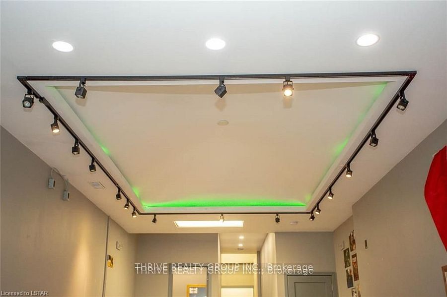 187 Dundas Street Property Photo 9