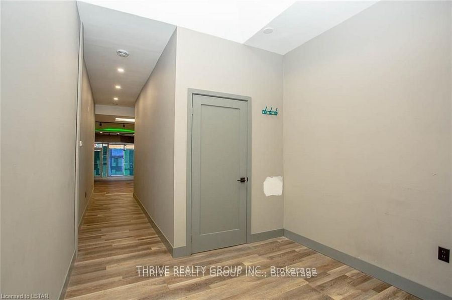 187 Dundas Street Property Photo 13