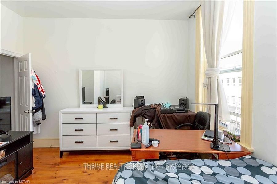187 Dundas Street Property Photo 17