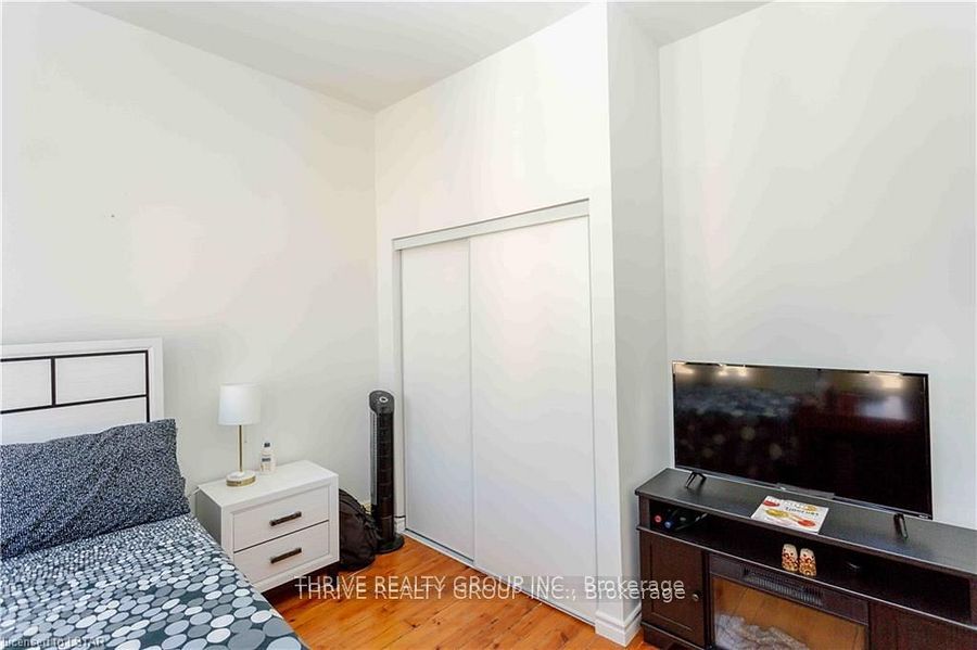 187 Dundas Street Property Photo 18