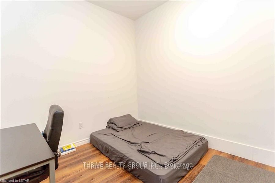 187 Dundas Street Property Photo 19