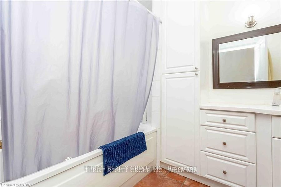 187 Dundas Street Property Photo 22