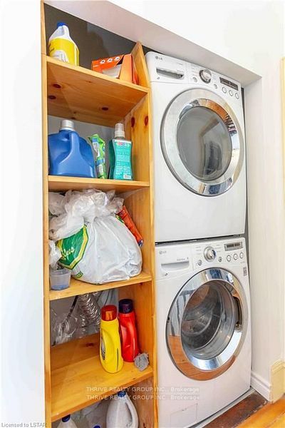 187 Dundas Street Property Photo 23