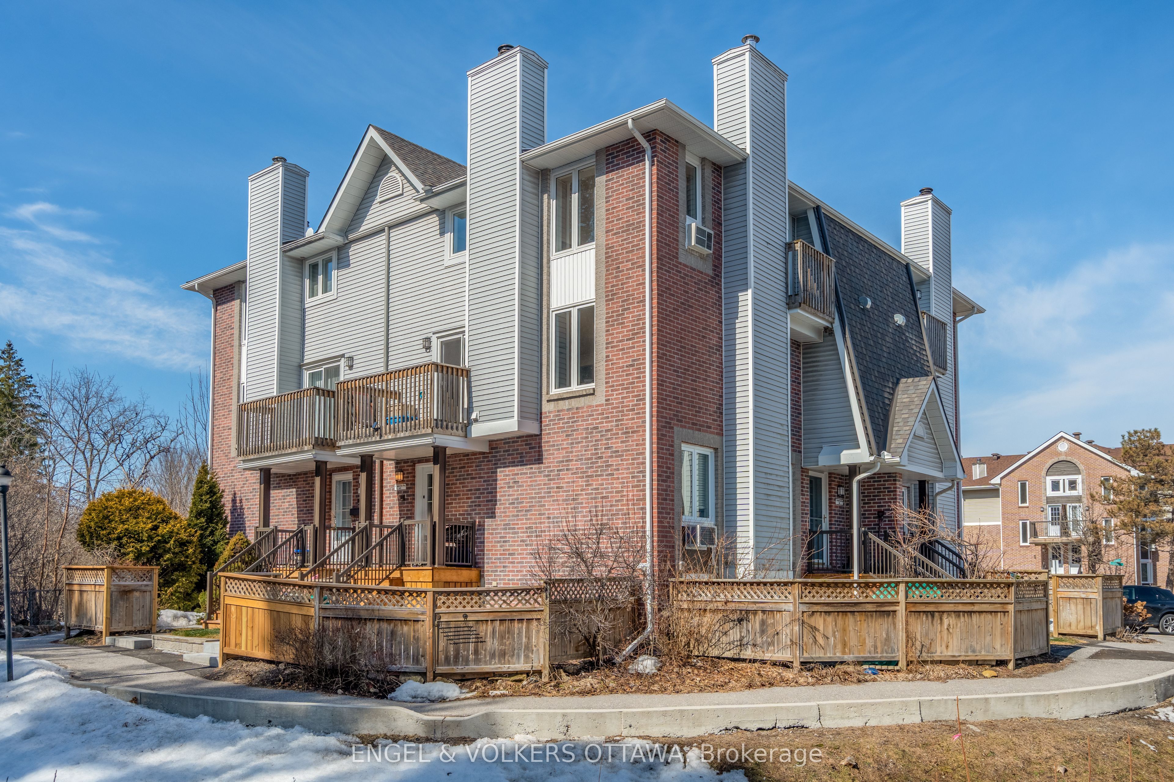 Bells Corners And South To Fallo Real Estate Listings Main Image