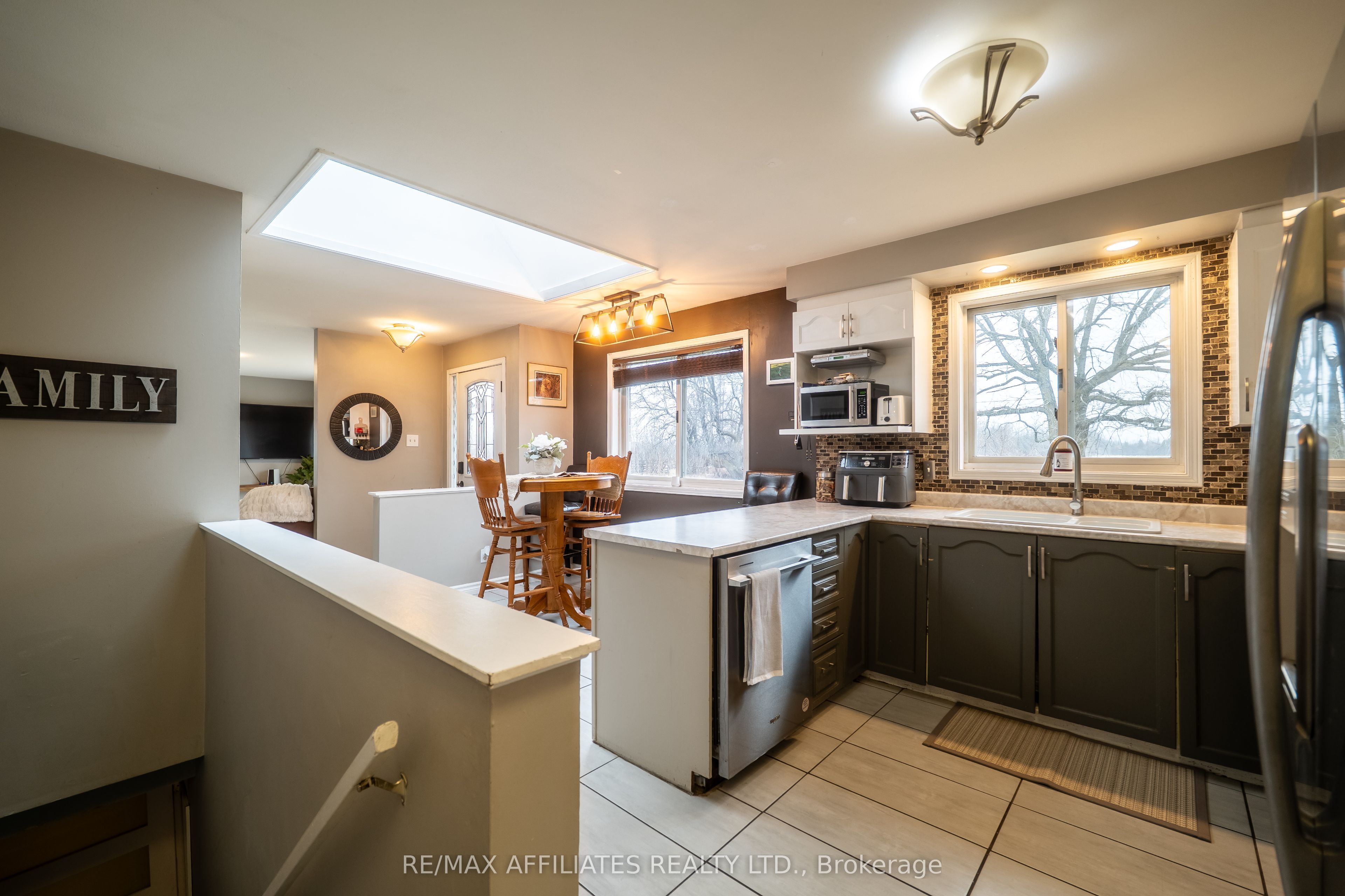 885 Townline Road Property Photo 22