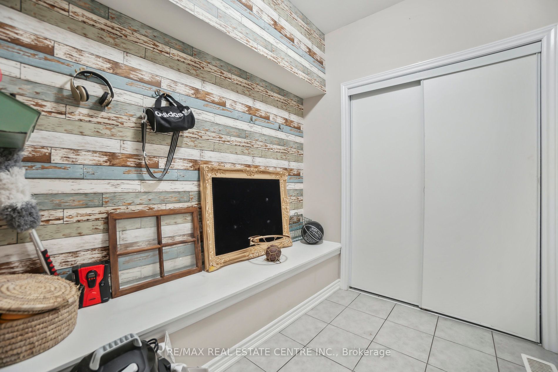 7690 Black Maple Drive Property Photo 8