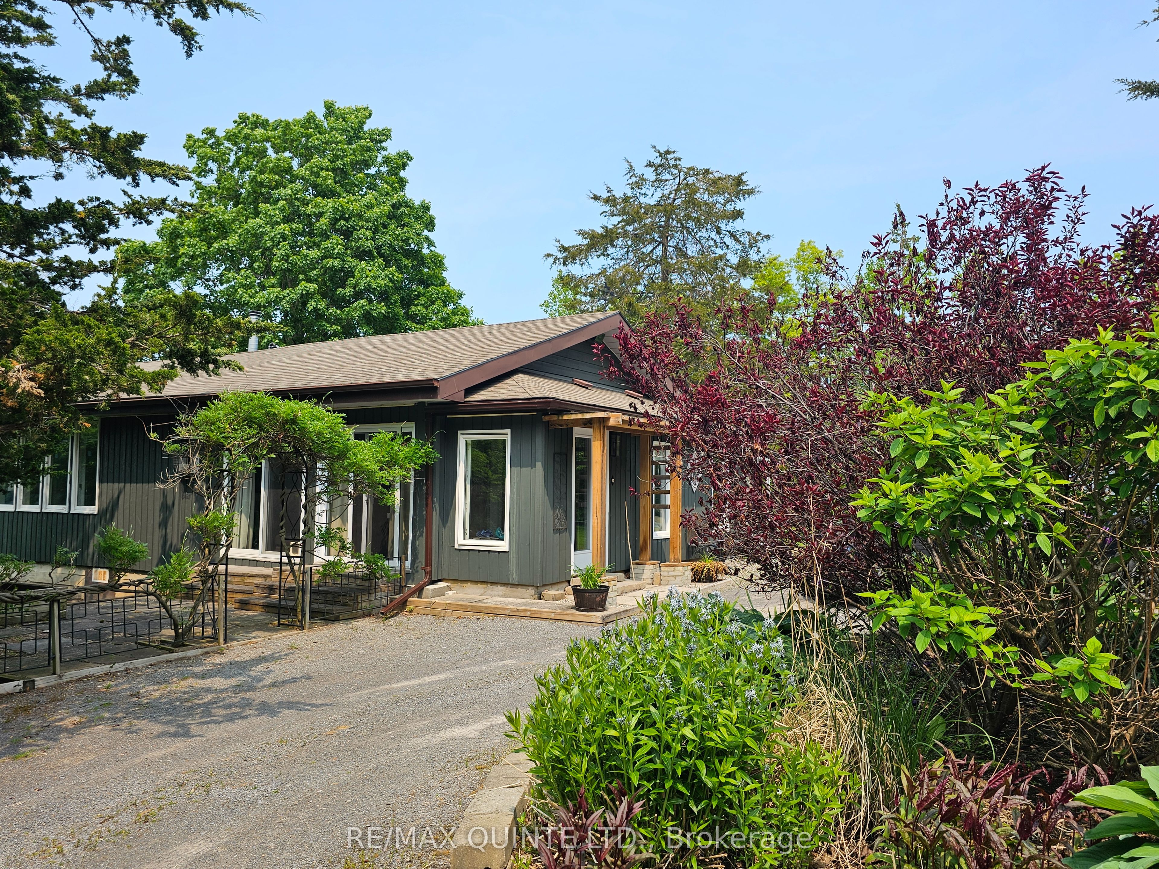 12112d Loyalist Parkway Property Photo 1