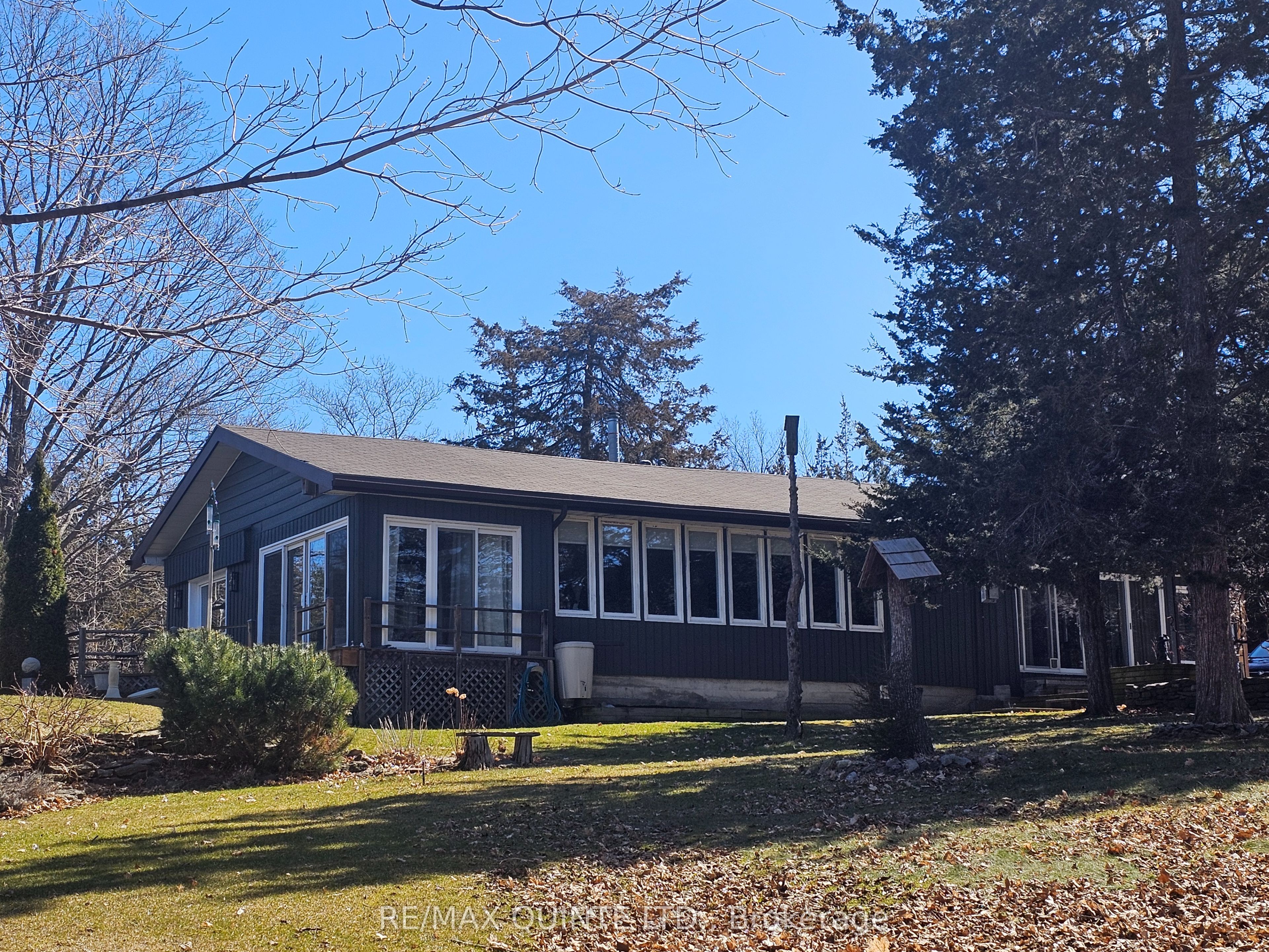 12112d Loyalist Parkway Property Photo 9
