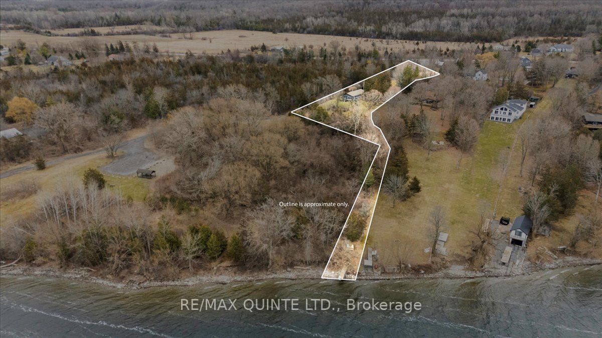 12112d Loyalist Parkway Property Photo 11