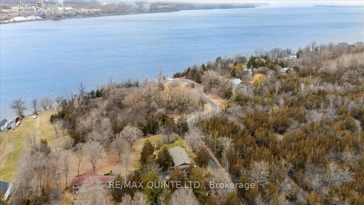 12112d Loyalist Parkway Property Photo 13