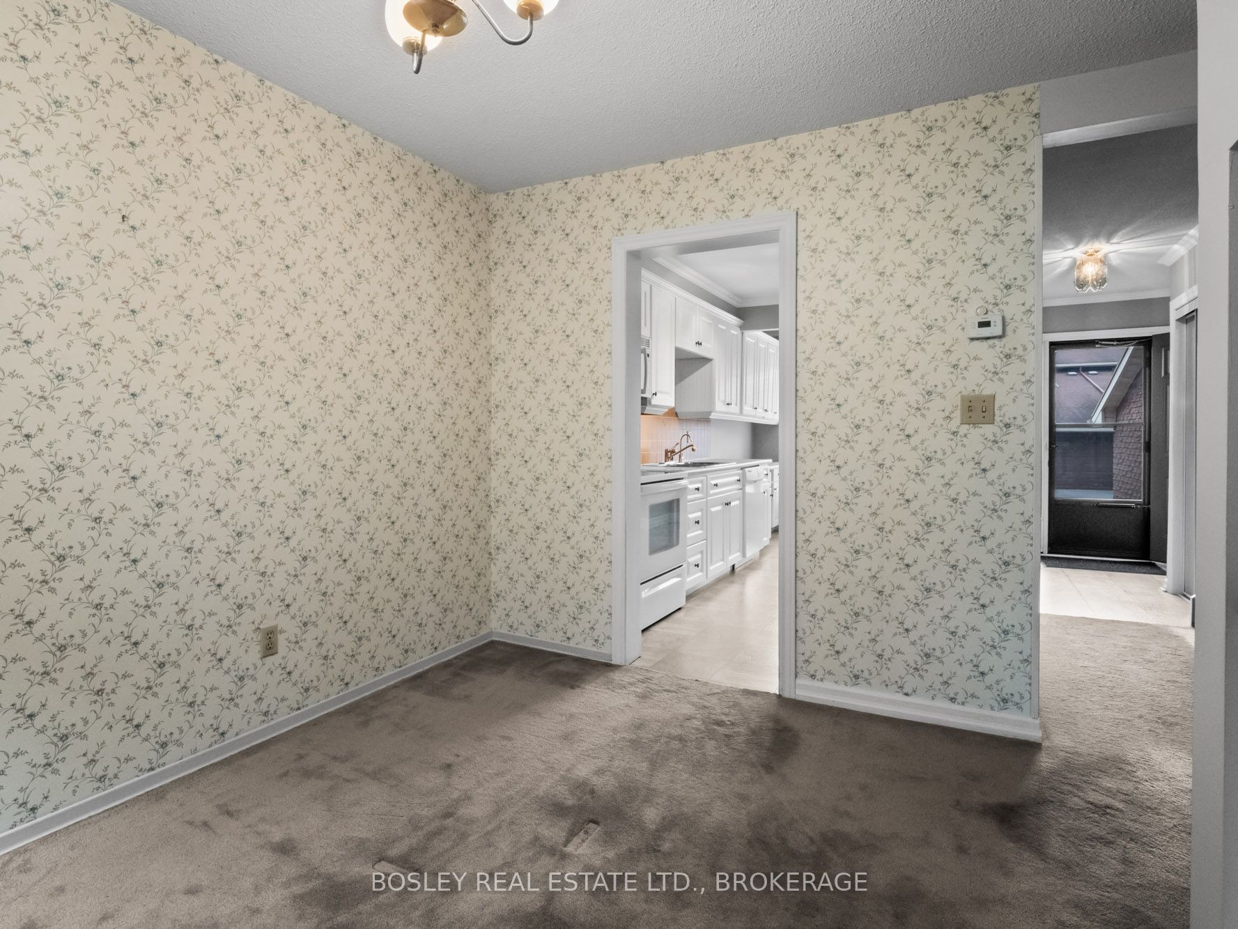 #51 - 122 Lakeshore Road Property Photo 13