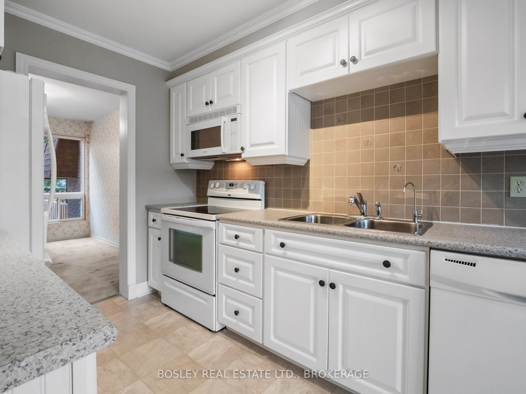 #51 - 122 Lakeshore Road Property Photo 16
