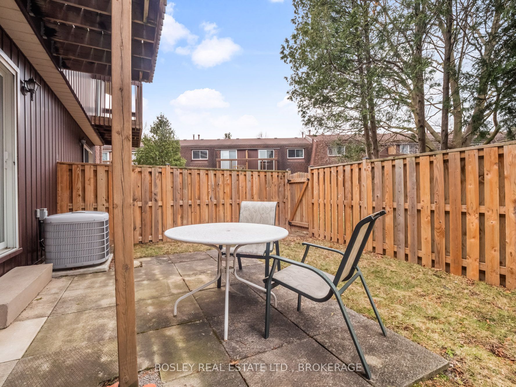 #51 - 122 Lakeshore Road Property Photo 29