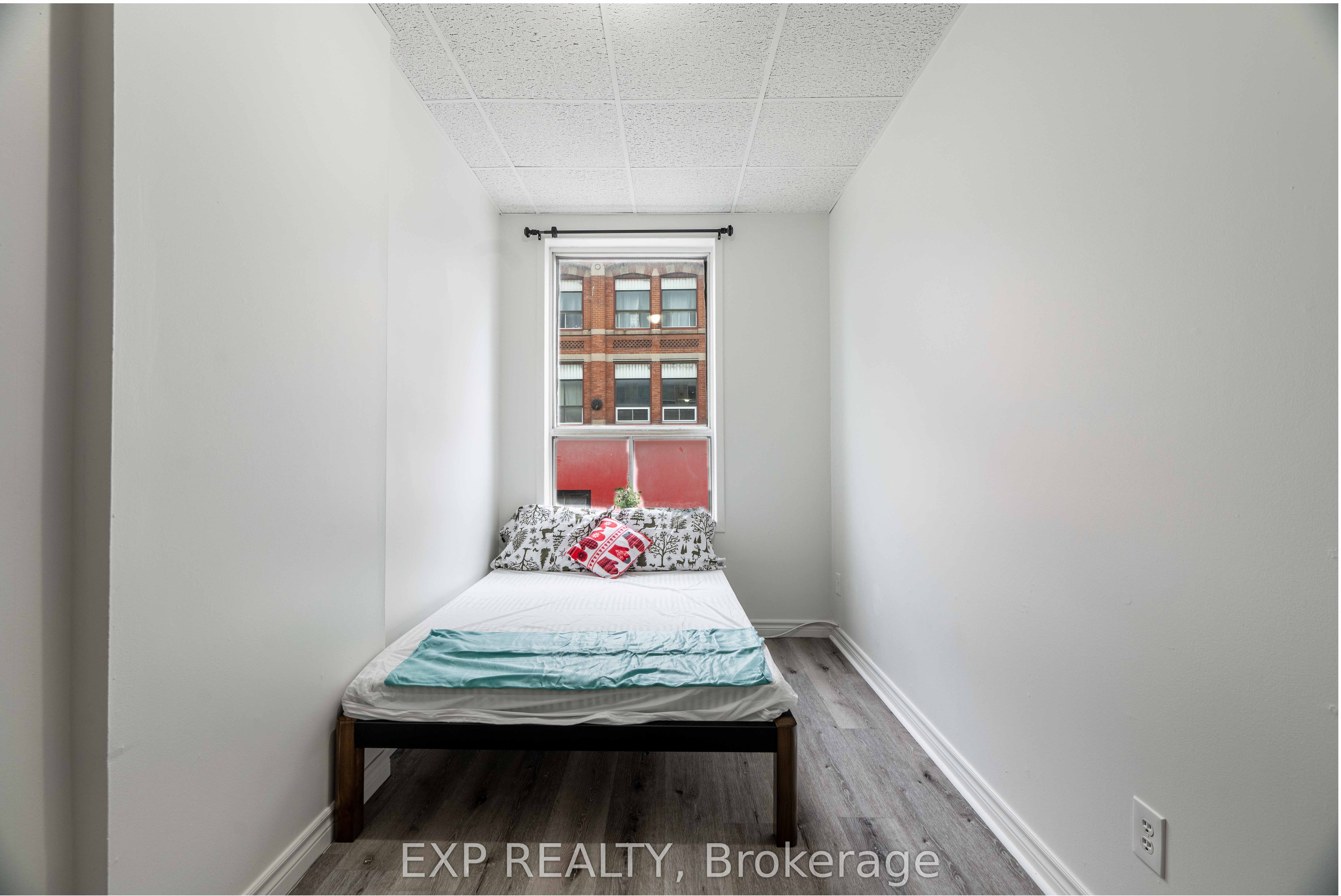 344.5 Richmond Street Property Photo 13