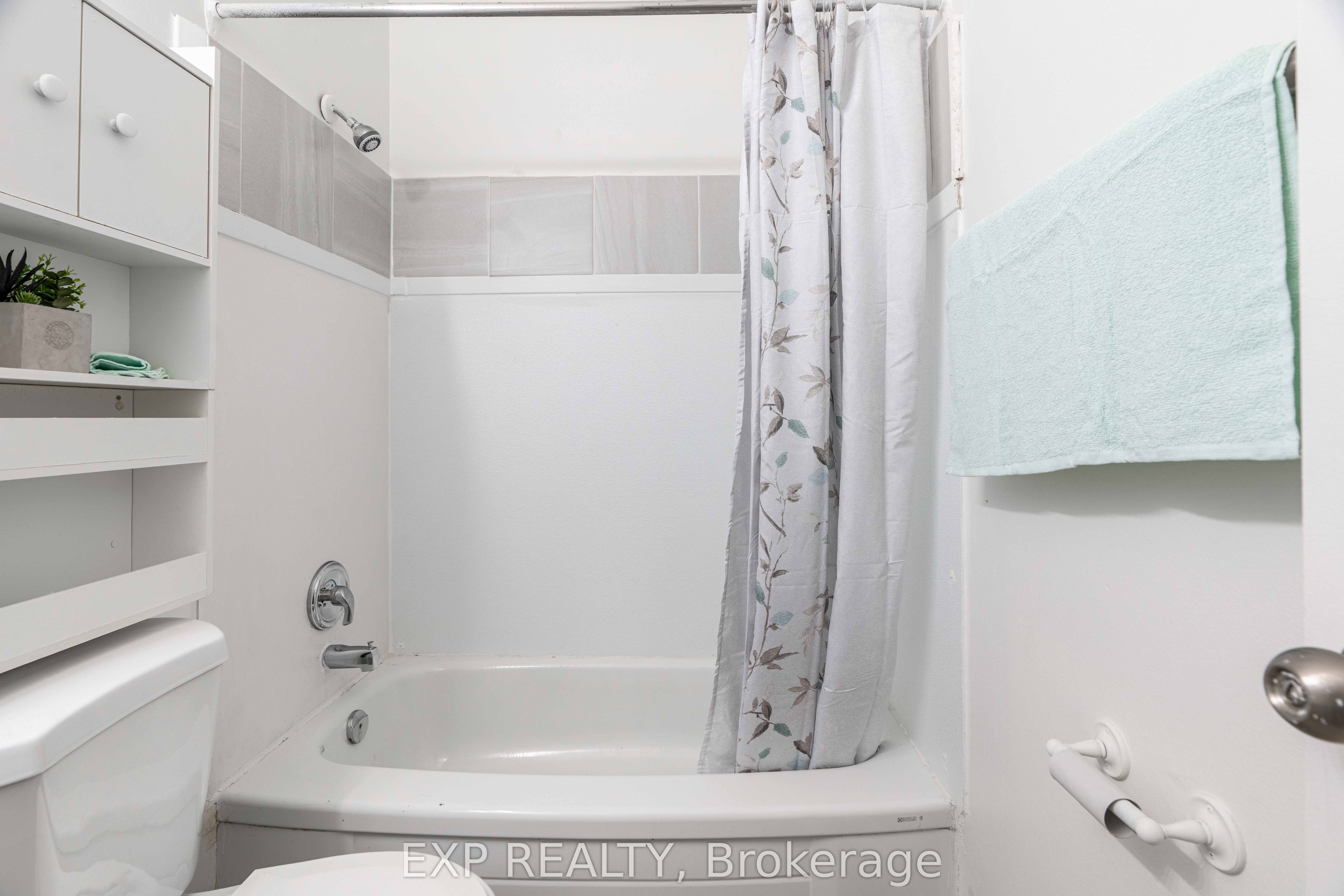 344.5 Richmond Street Property Photo 14