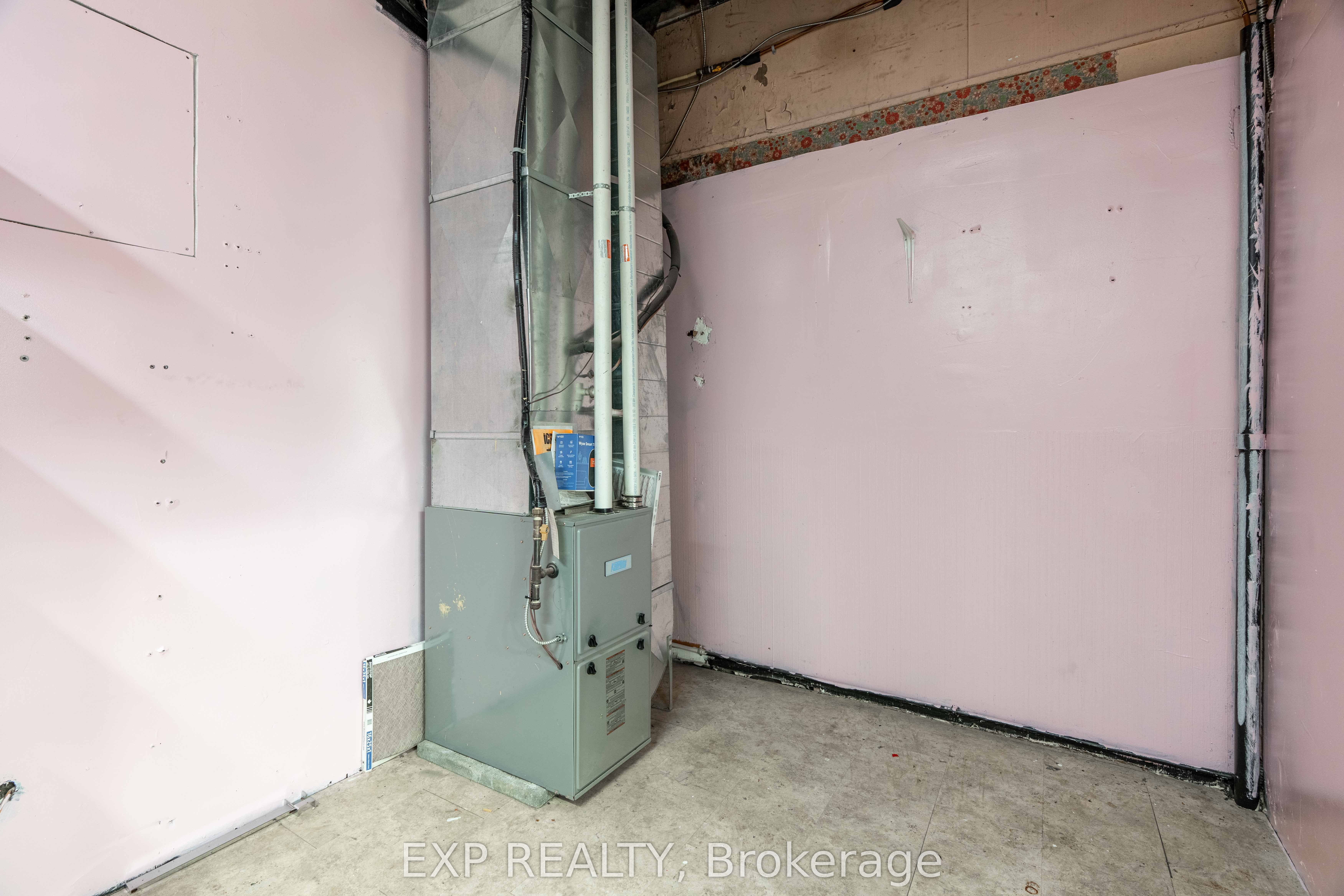 344.5 Richmond Street Property Photo 32