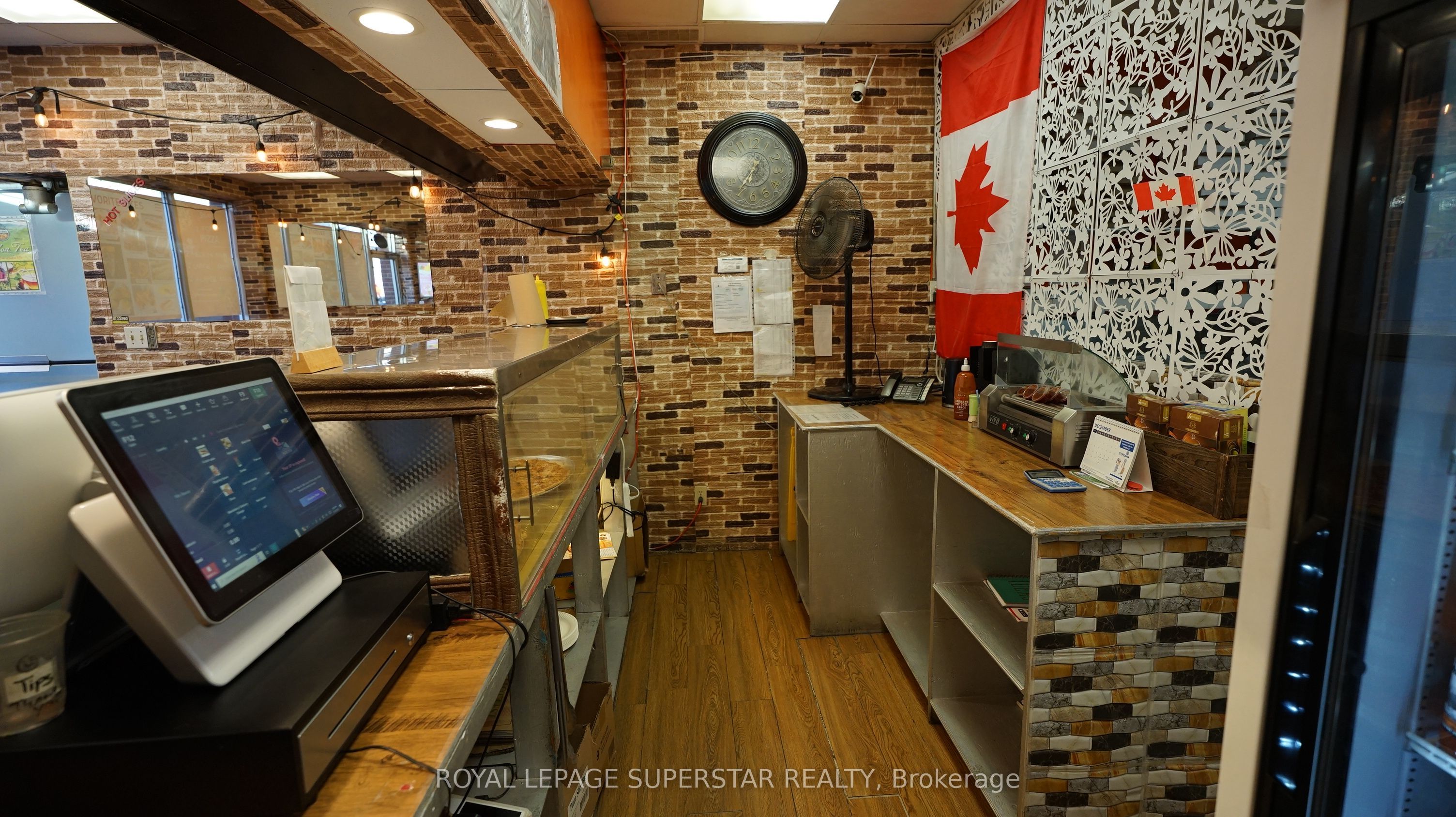 157 King E Street Property Photo 7