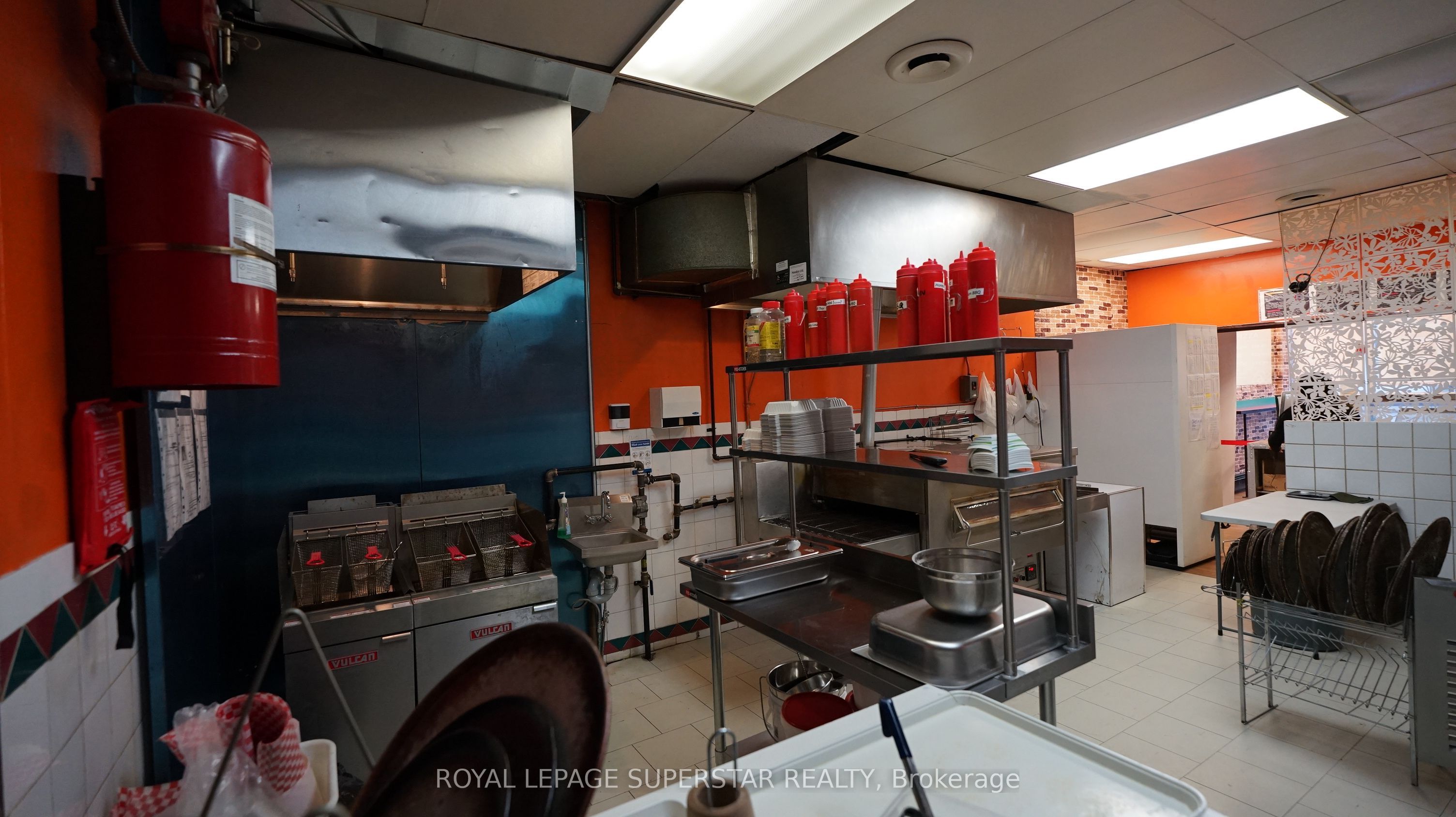 157 King E Street Property Photo 15