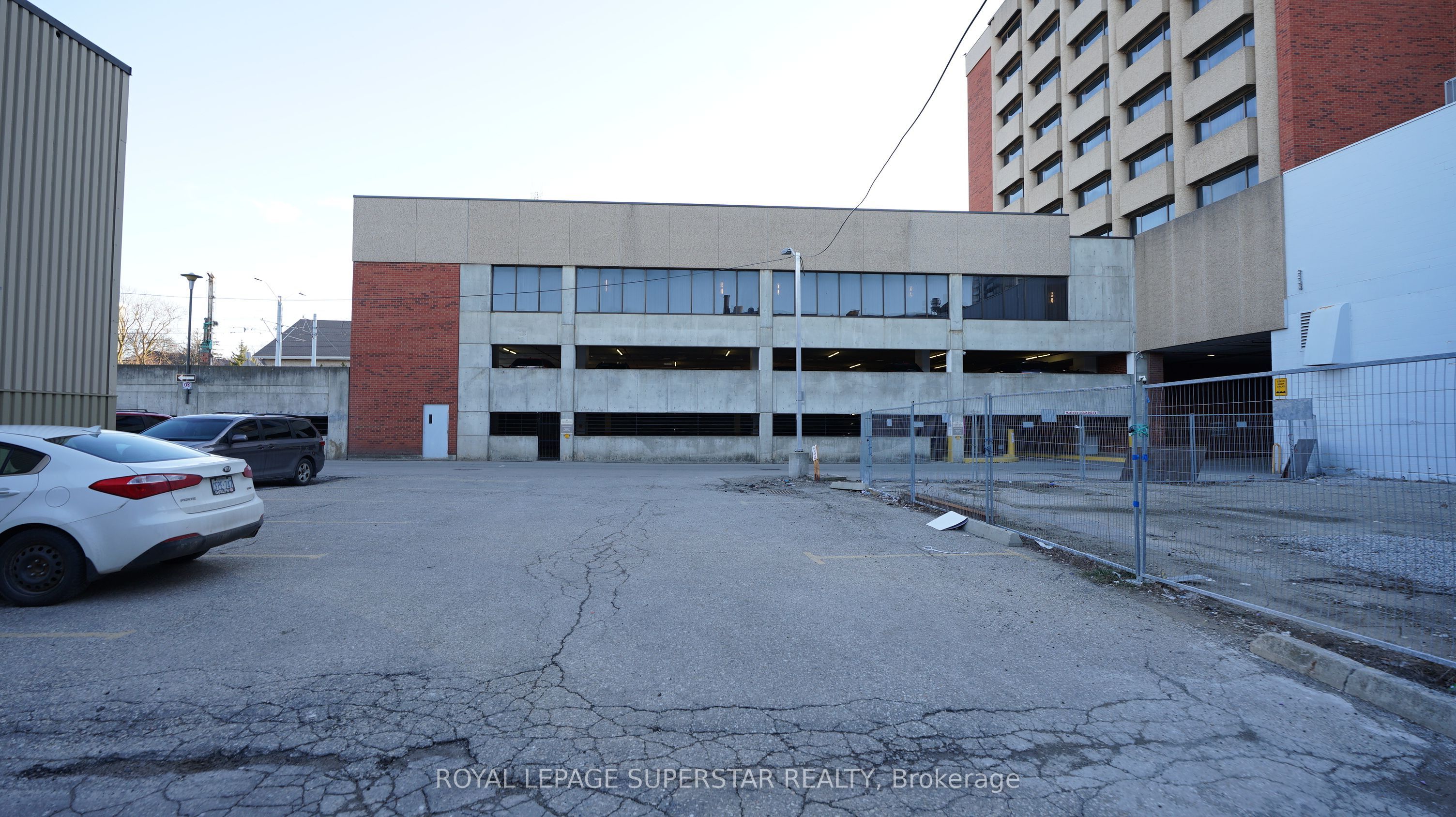 157 King E Street Property Photo 17
