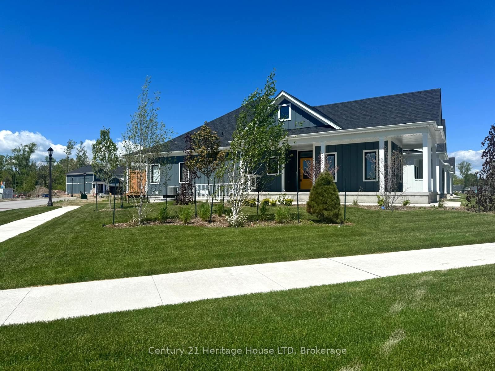 594 Seneca Drive Property Photo 1