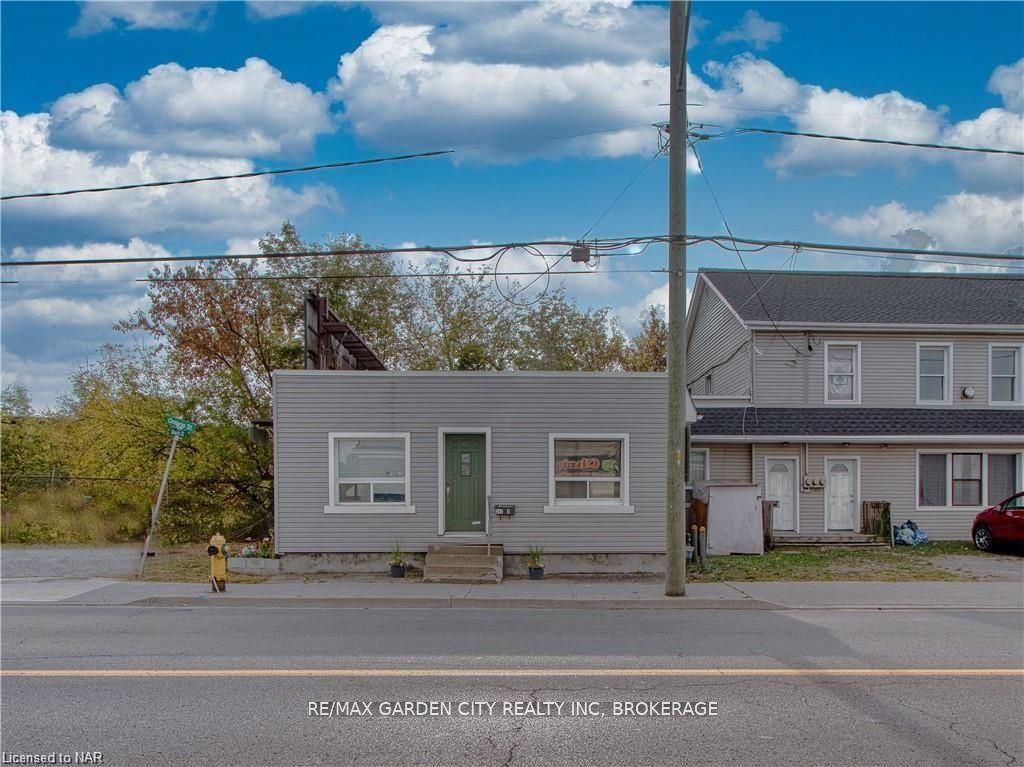 243 Ontario Street Property Photo 3