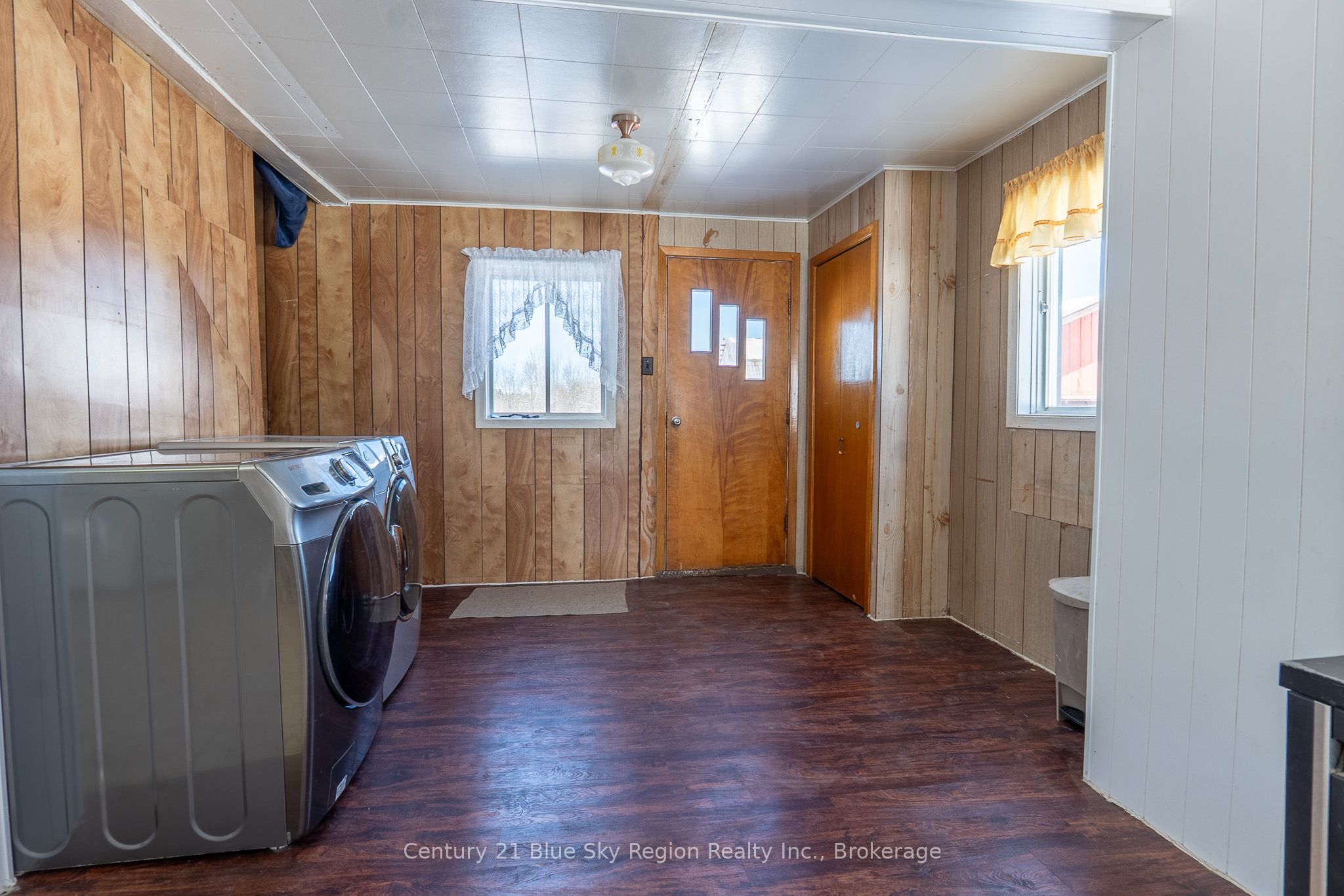 8919 Highway 64 Property Photo 10