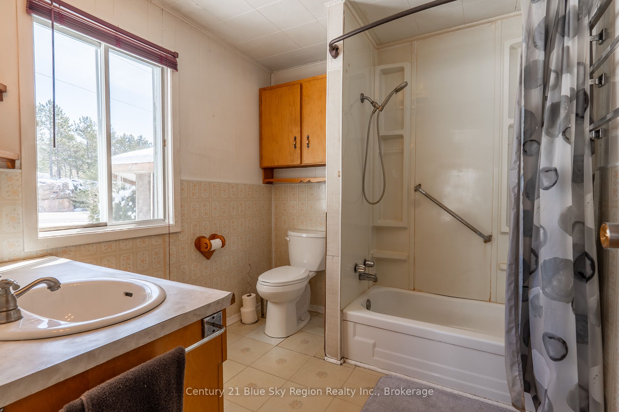 8919 Highway 64 Property Photo 11