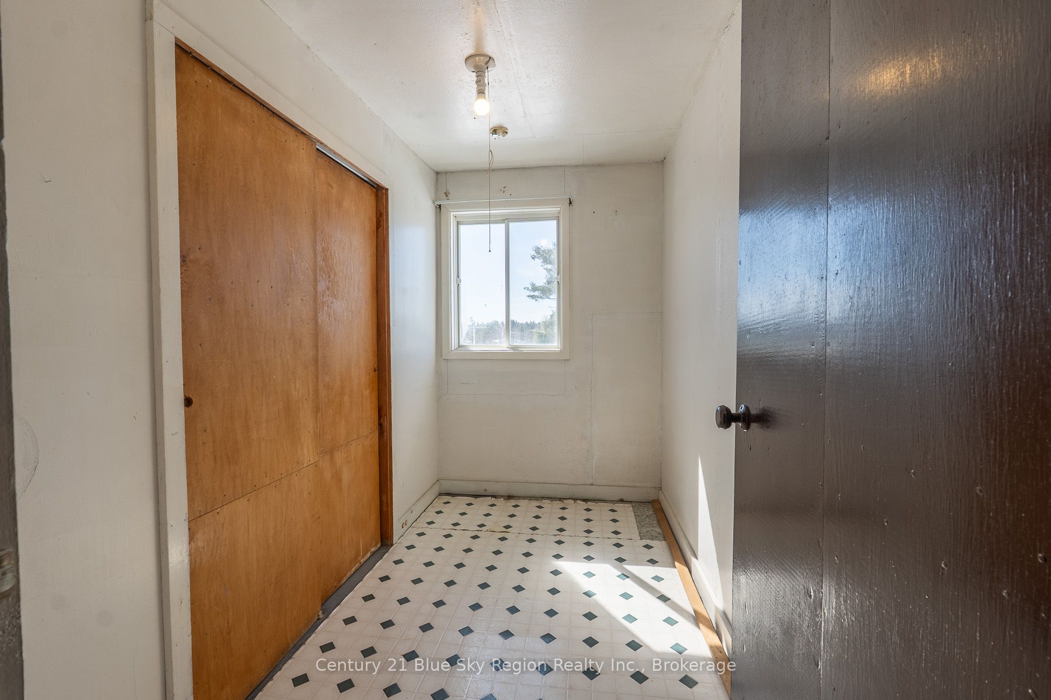8919 Highway 64 Property Photo 12
