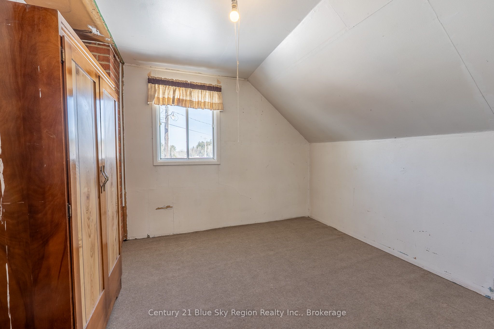 8919 Highway 64 Property Photo 17