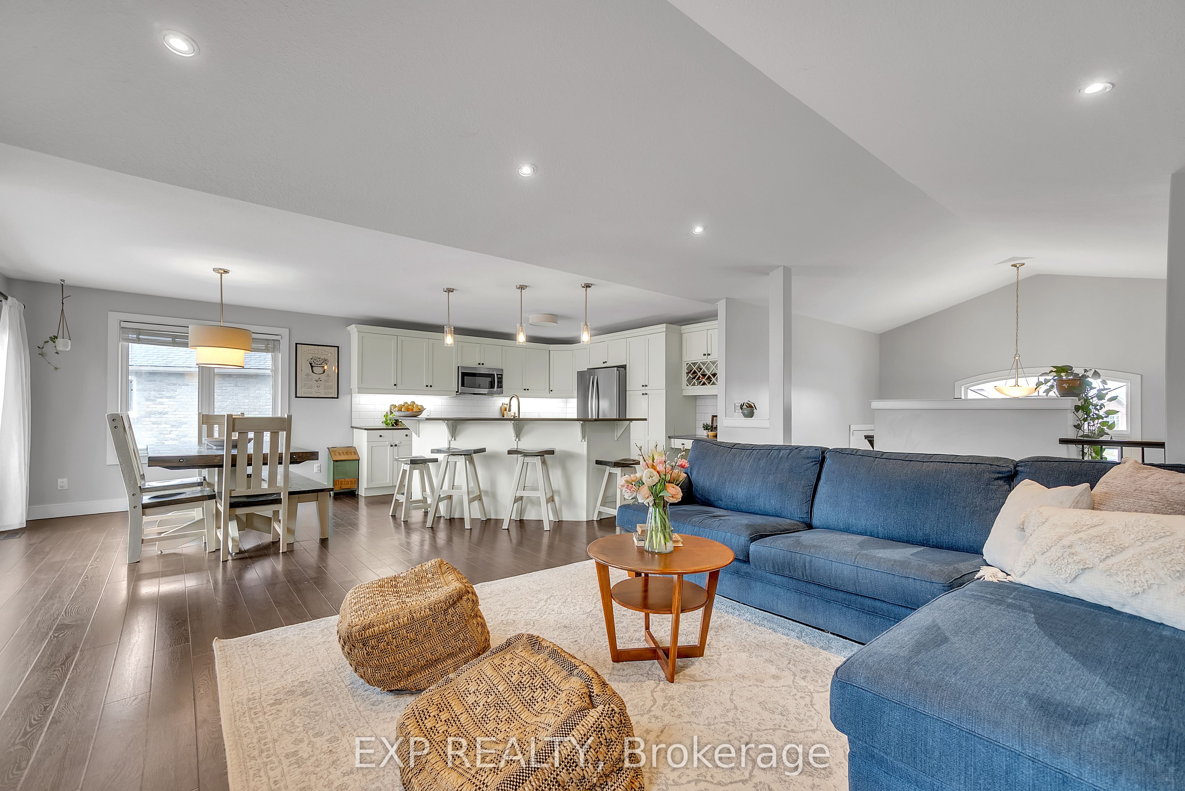 10 Spencer Court Property Photo 11