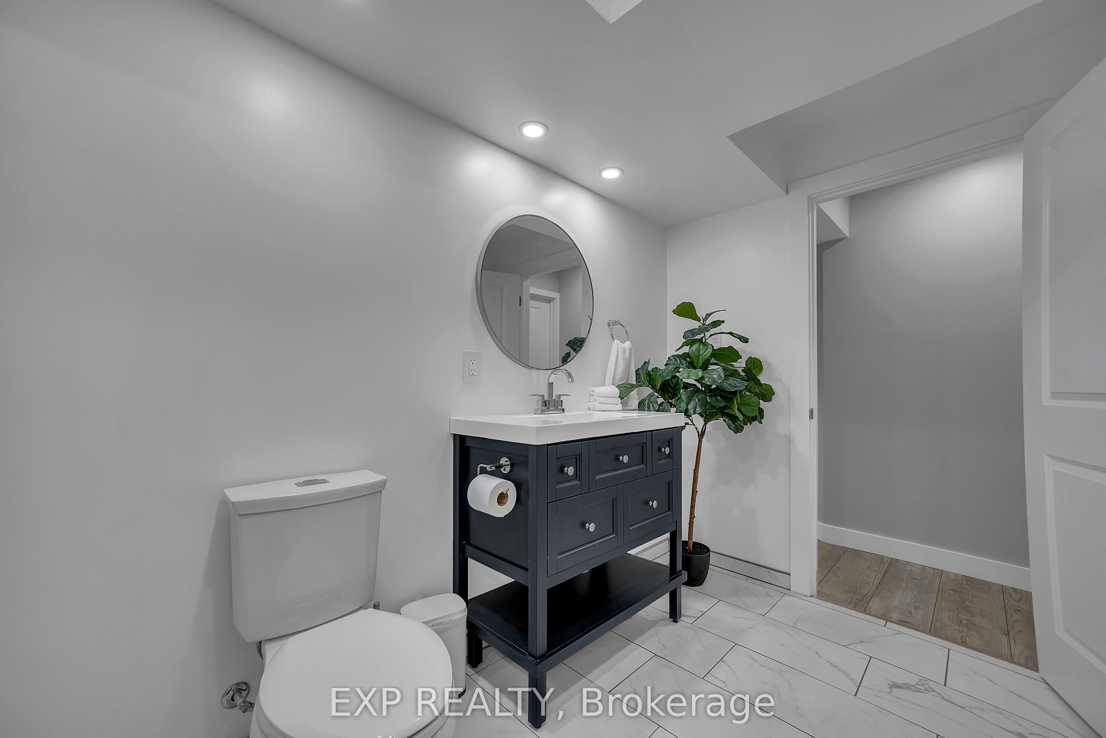 10 Spencer Court Property Photo 36