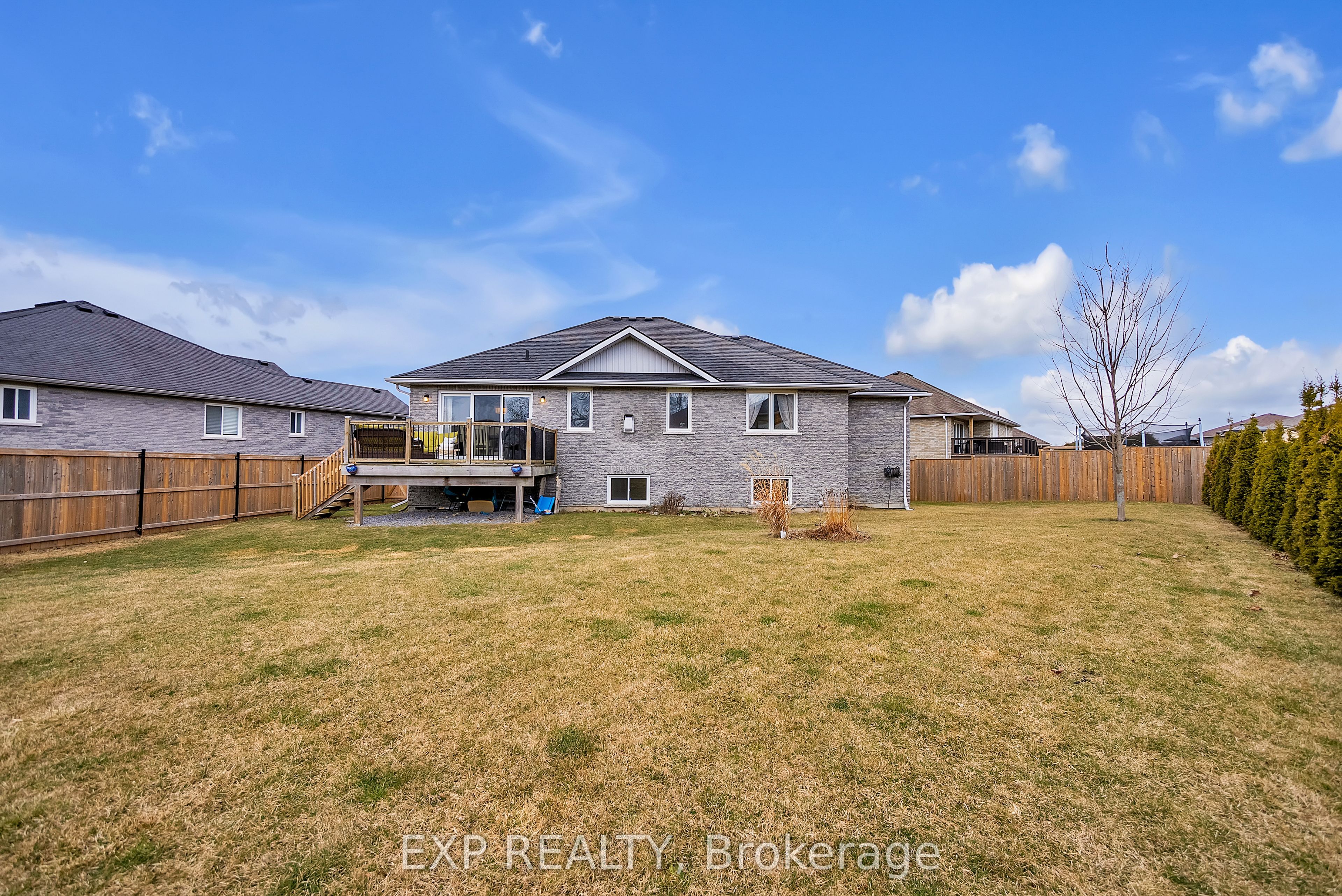 10 Spencer Court Property Photo 43