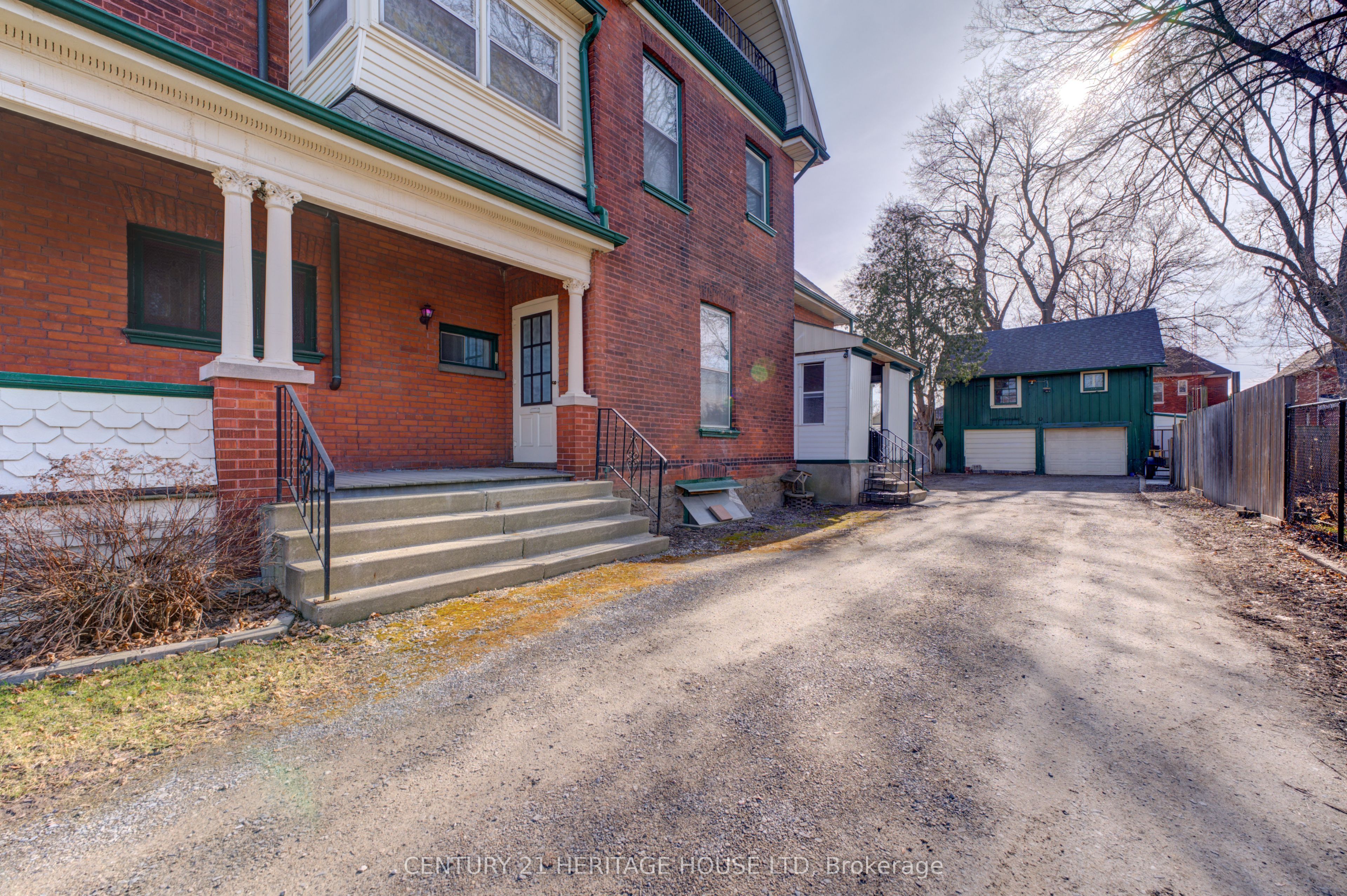 111 Erie Avenue Property Photo 3
