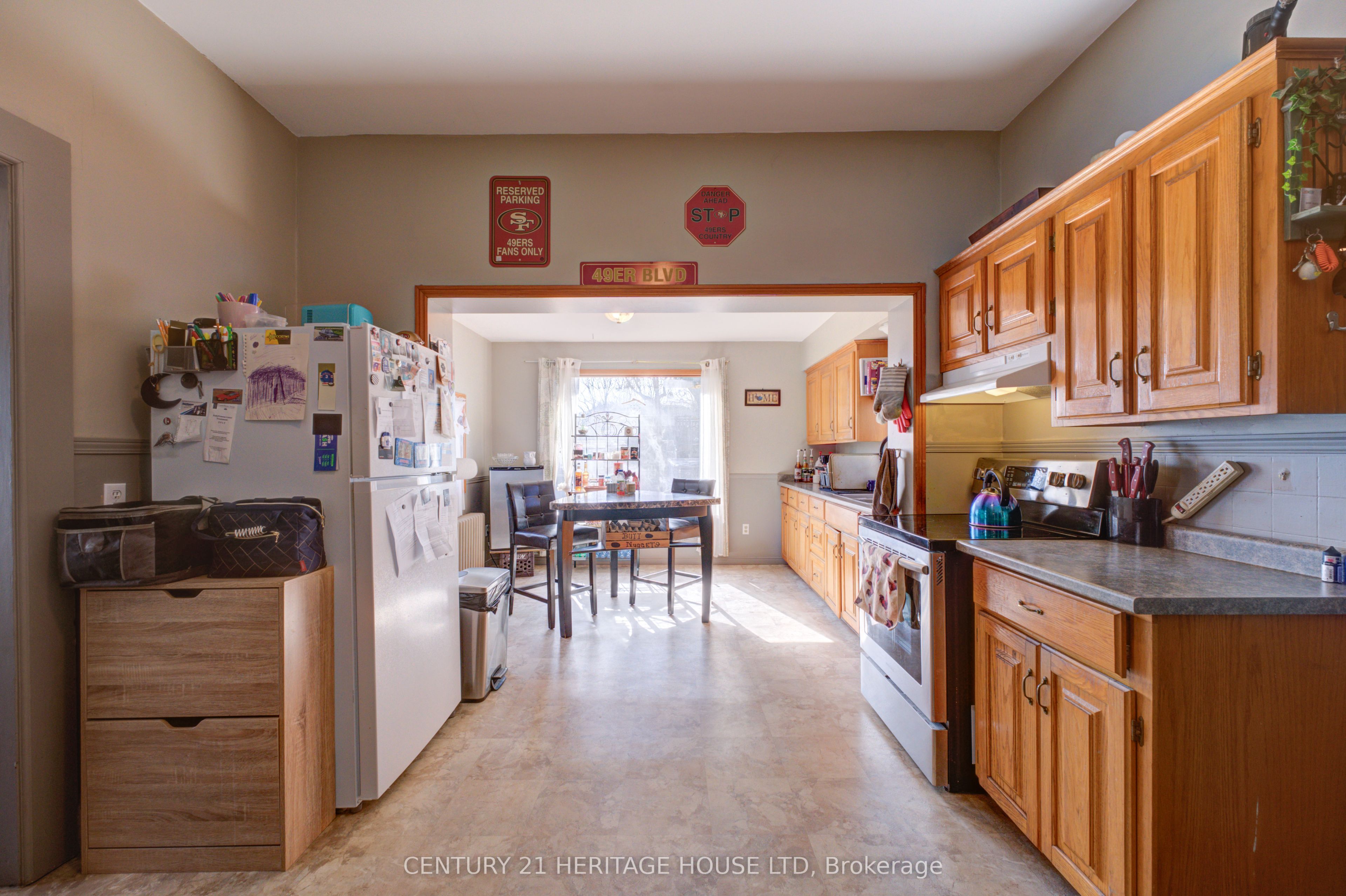 111 Erie Avenue Property Photo 5