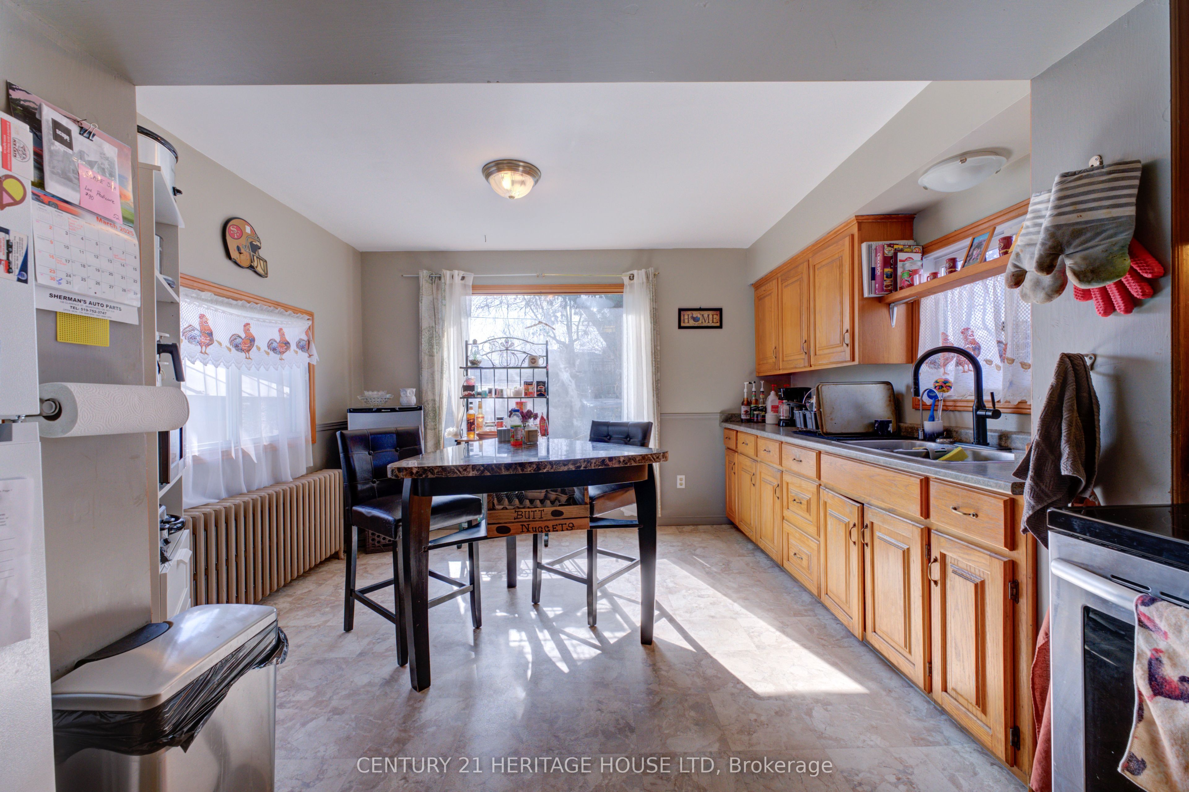 111 Erie Avenue Property Photo 6