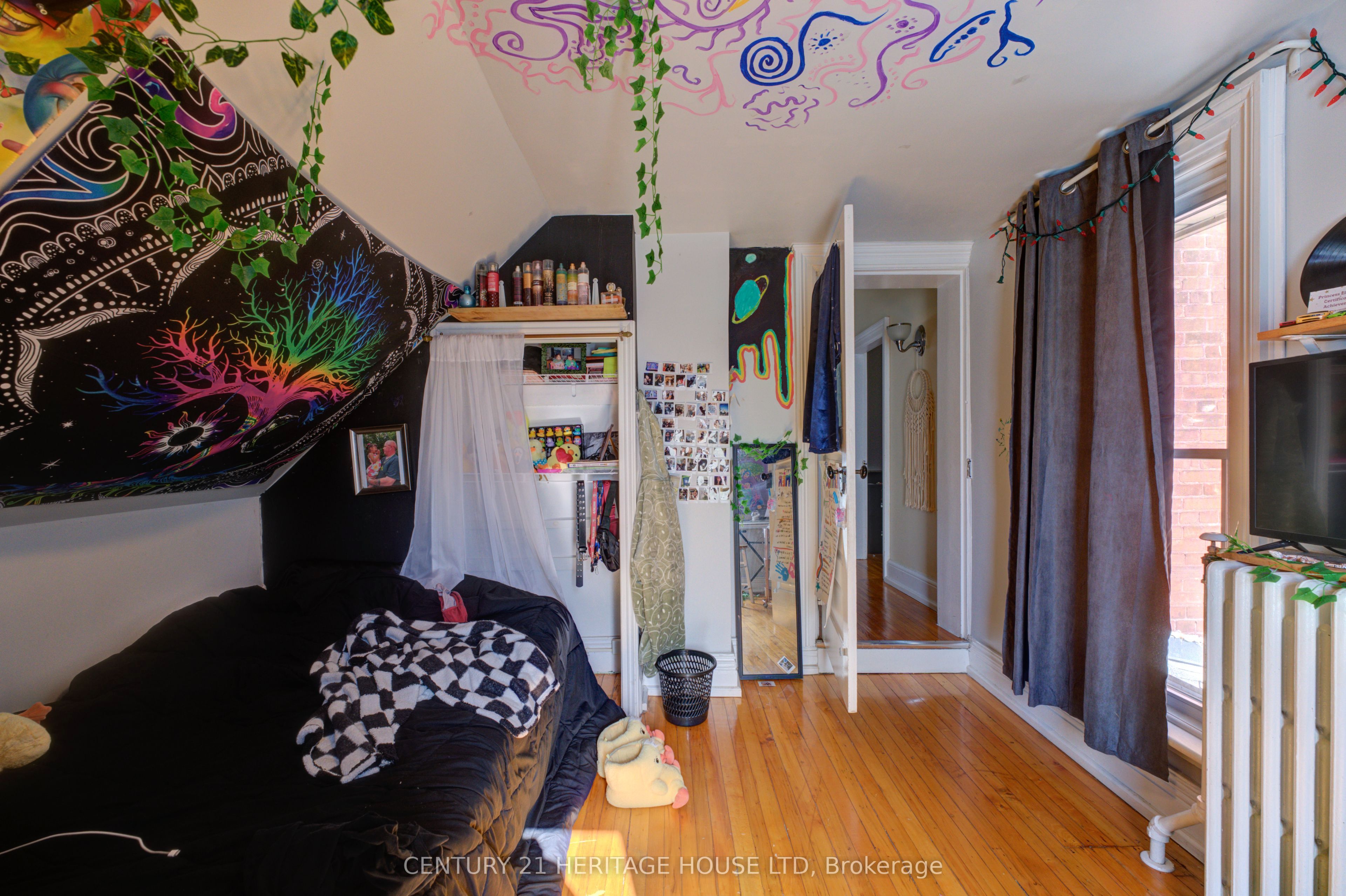 111 Erie Avenue Property Photo 20