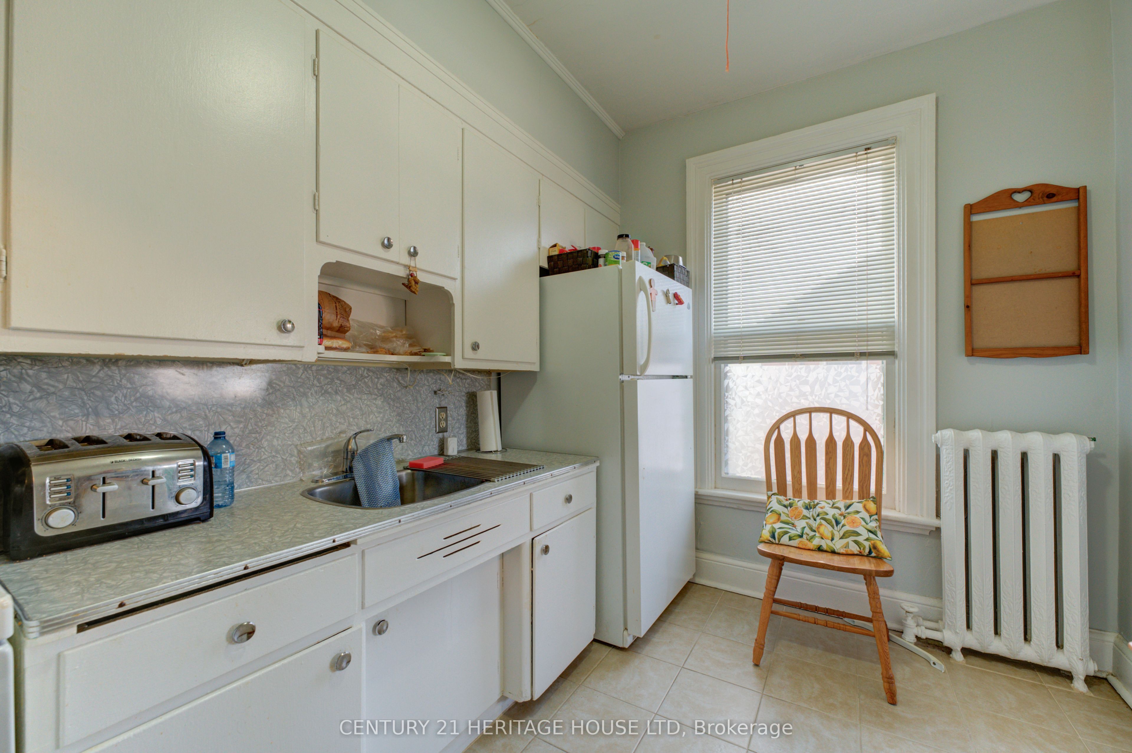 111 Erie Avenue Property Photo 29